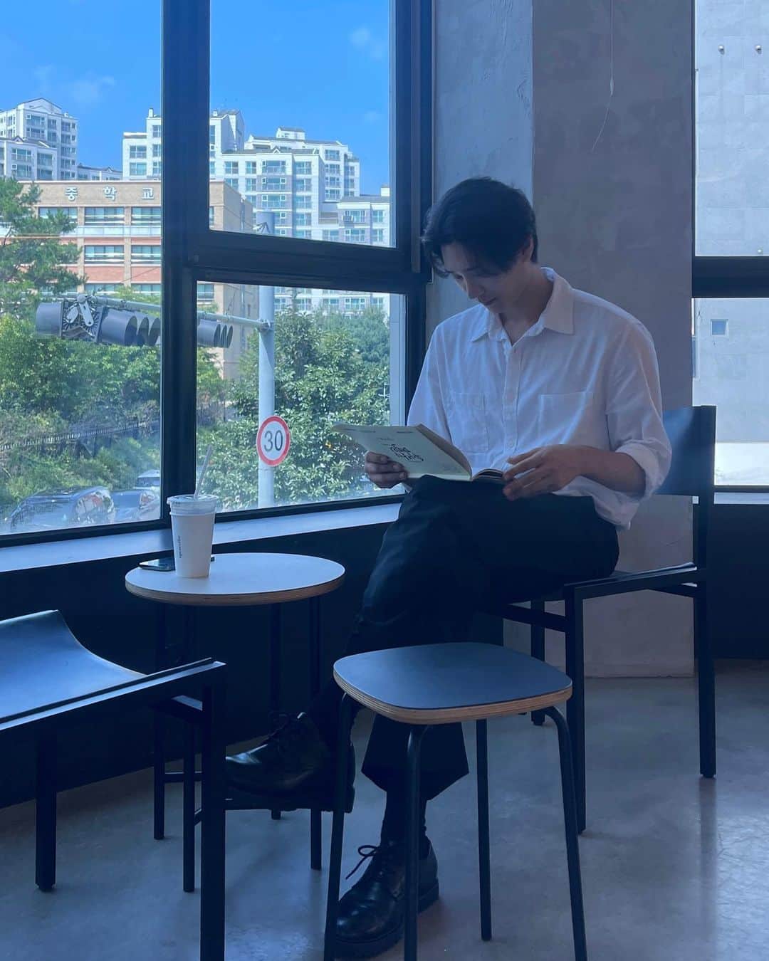 イ・ドギョムのインスタグラム：「9/18🙏」