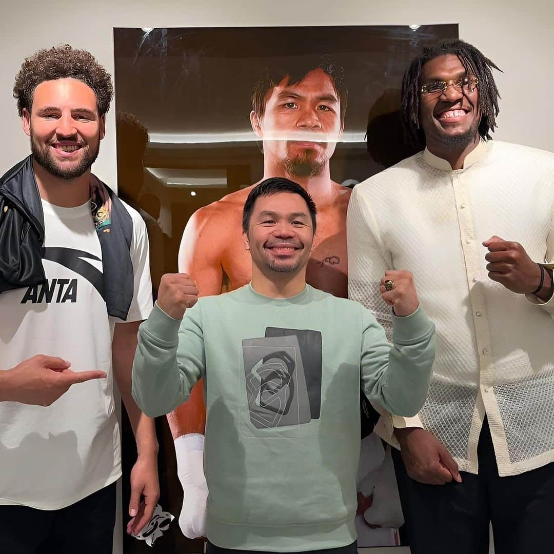 マニー・パッキャオのインスタグラム：「Thank you @klaythompson & @looney for the visit. Welcome back to the Philippines! 🇵🇭 🏀 🥊」