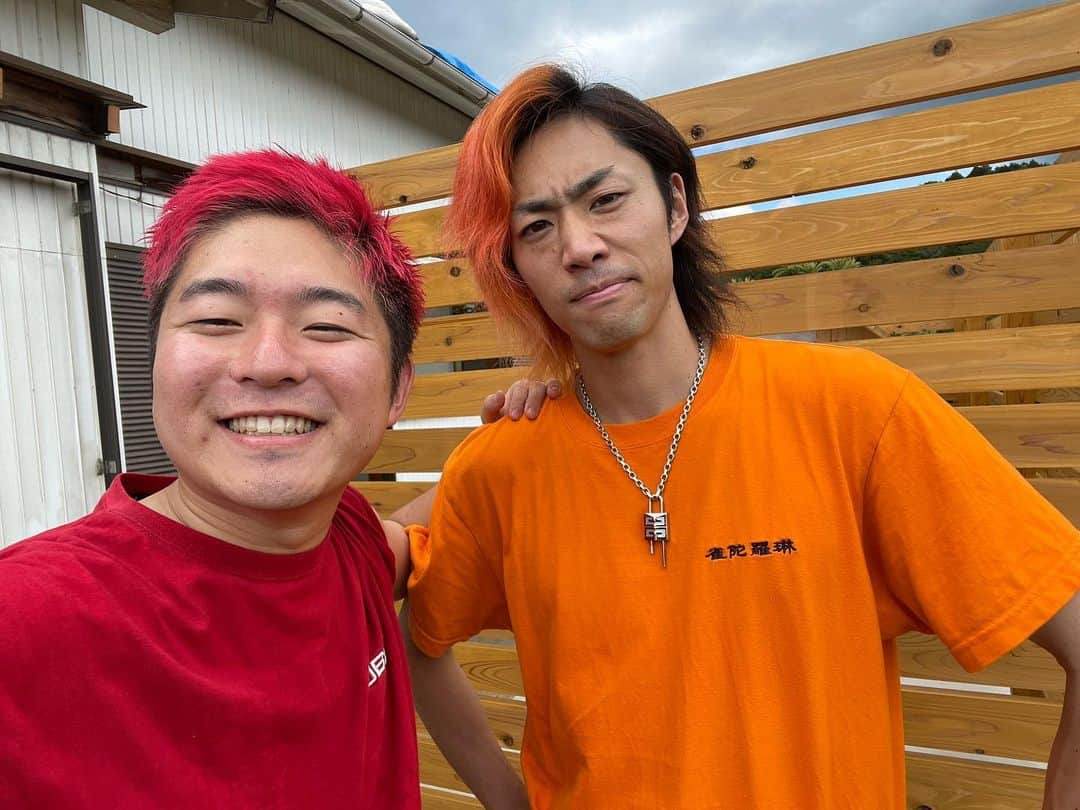 どば師匠さんのインスタグラム写真 - (どば師匠Instagram)「追う背中間違ってなかった！  #レイクレ #どば師匠 #どば #lazyliecrazy #youtube #youtuber #ユーチューブ #ユーチューバー #インスタ映え #映え #赤髪 #赤 #韓流 #韓流スター #塩顔 #塩顔男子 #instagram #instalike #instagood #ふぉろーみー #フォロー募集#東海オンエア#てつや」9月2日 20時10分 - lazy_doba