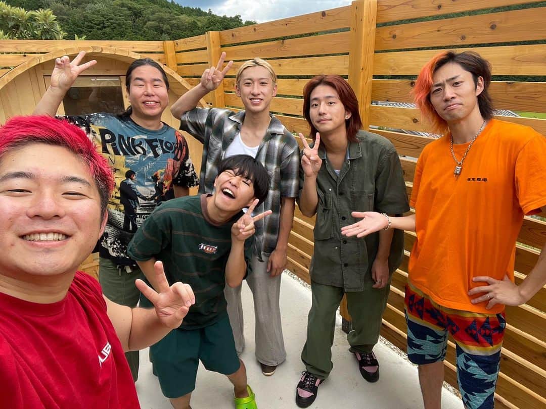 どば師匠さんのインスタグラム写真 - (どば師匠Instagram)「追う背中間違ってなかった！  #レイクレ #どば師匠 #どば #lazyliecrazy #youtube #youtuber #ユーチューブ #ユーチューバー #インスタ映え #映え #赤髪 #赤 #韓流 #韓流スター #塩顔 #塩顔男子 #instagram #instalike #instagood #ふぉろーみー #フォロー募集#東海オンエア#てつや」9月2日 20時10分 - lazy_doba