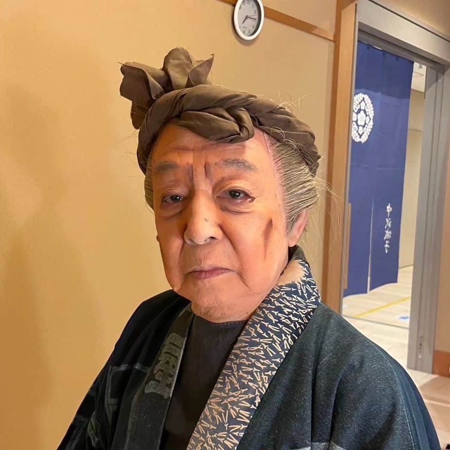 中村松江さんのインスタグラム写真 - (中村松江Instagram)「本日、東蔵出演の歌舞伎座は無事に初日を迎えたようです✨ 東蔵は夜の部「一本刀土俵入」で老船頭を勤めています。 今日から25日(月)まで 夜の部　午後4時30分～ 休演日は11日(月)、19日(火) 皆様、どうぞよろしくお願いいたします<(_ _)> #歌舞伎 #中村東蔵 #中村松江 #秀山祭九月大歌舞伎 #一本刀土俵入 #歌舞伎座新開場十周年 #歌舞伎座」9月2日 20時16分 - matsue_nakamuraofficial