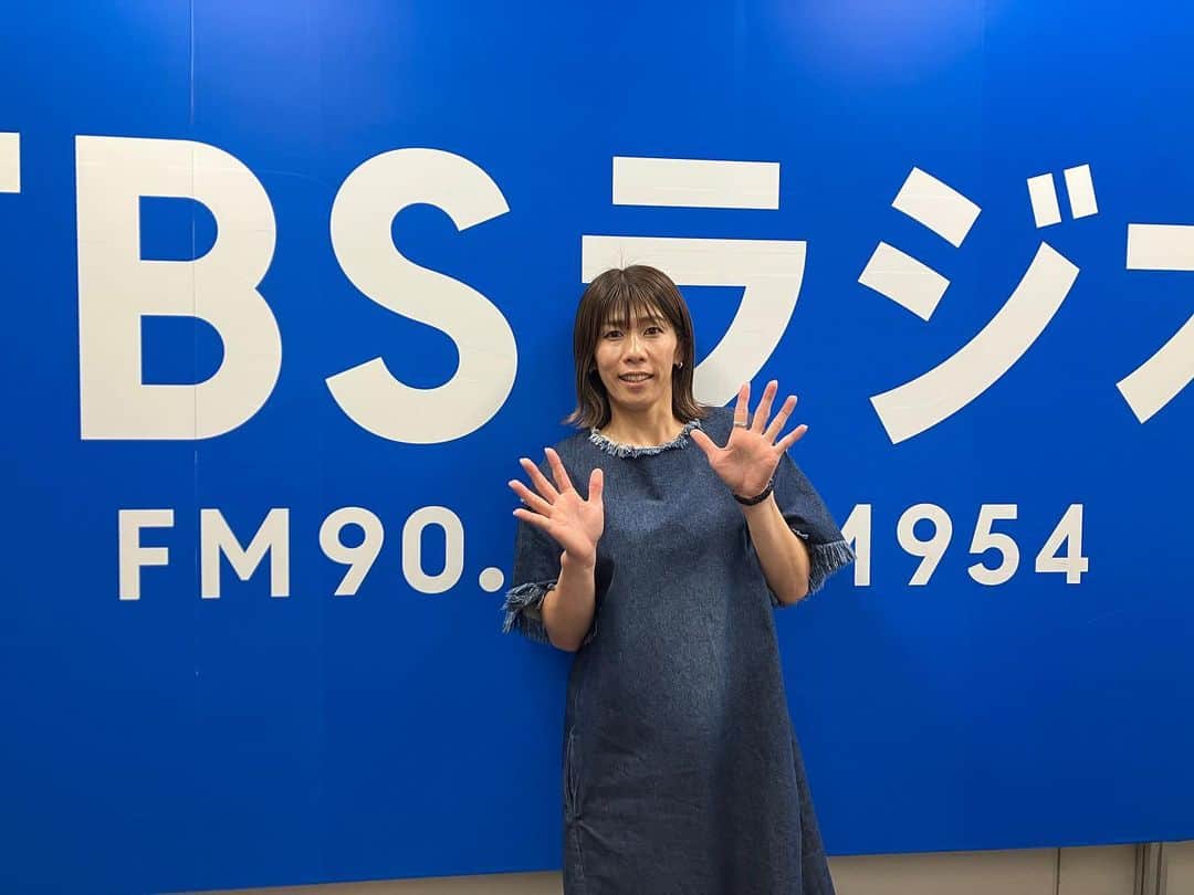 TBSラジオ「ナイツのちゃきちゃき大放送」のインスタグラム：「今週もお聞きいただきありがとうございました🎙️ 10時台の中継は#もしもfes2023 から🎤11時台のゲストは#吉田沙保里 さんでした👏 次回9日のゲストは作曲家の#宮川彬良 さんです！  #レスリング #ドスコイ3人組 #マツケンサンバ2」