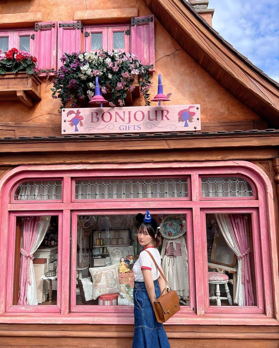 フィフィヨナ・アプリアニさんのインスタグラム写真 - (フィフィヨナ・アプリアニInstagram)「🥹🫶🏻✨」9月2日 15時24分 - viviyonaap