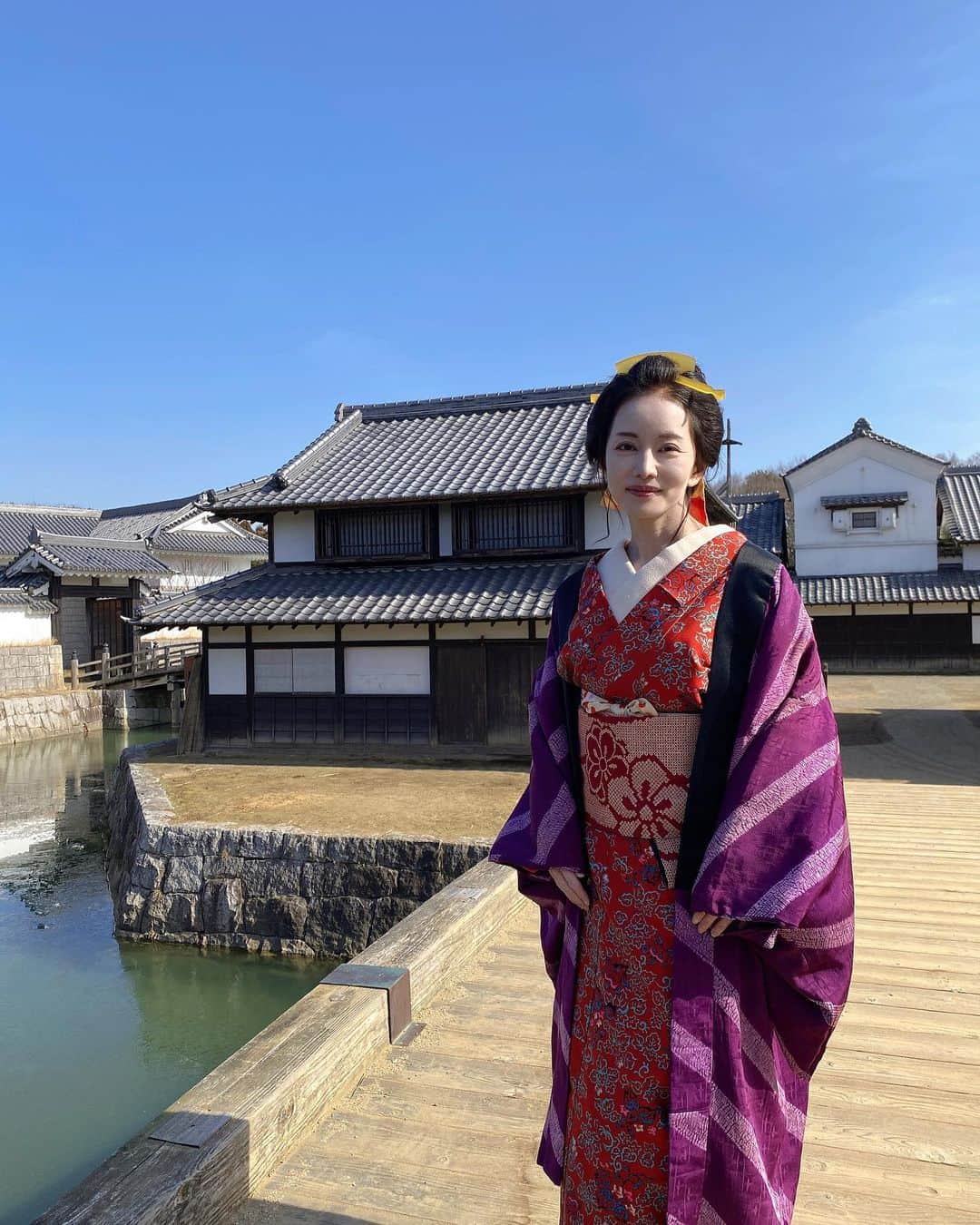 のインスタグラム：「Since I don't have time to do anything but script writing right now, I will instead post here my memories of the Golden Kamuy shoot earlier this year.  The photos were taken by action director Yuji Shimomura. Thanks!」