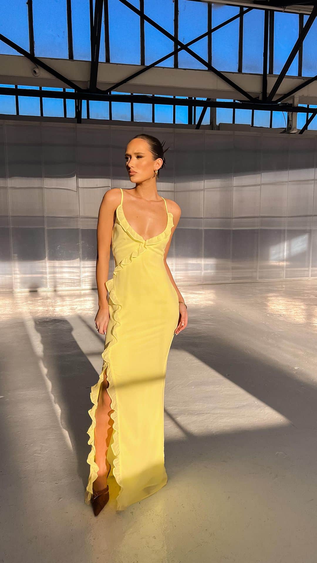 のインスタグラム：「The sell-out Nahanee Yellow Ruffle Maxi Dress is BACK 💛 Make her yours, online now!」