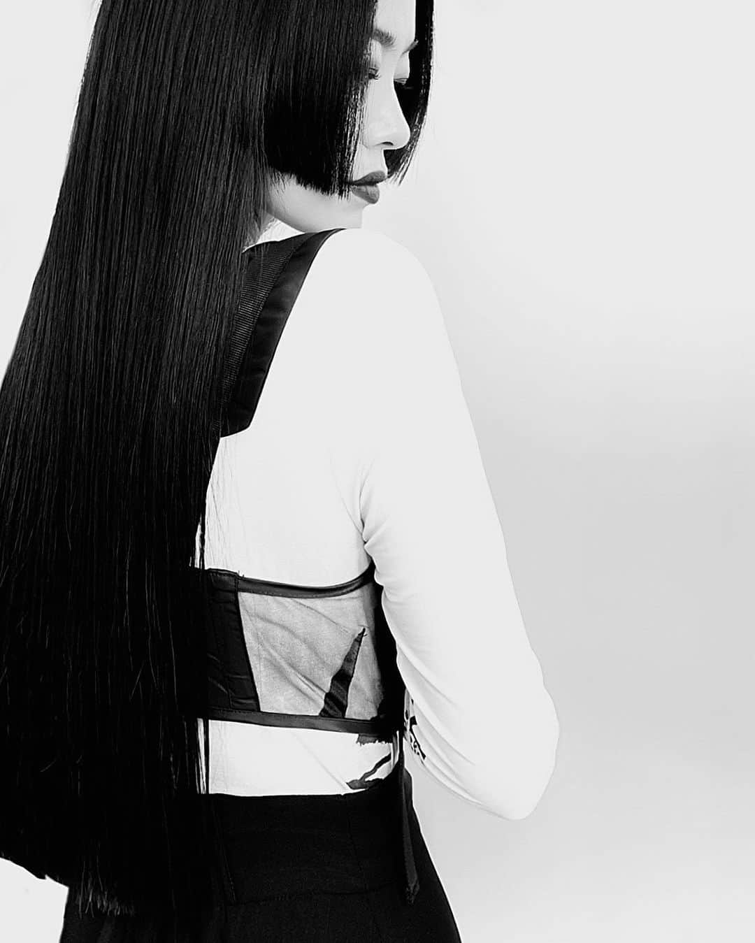 lve_xxxxのインスタグラム：「. . 午前中時間出来たんで駆け込み ヘアメンテ💇‍♀️  髪質改善ストレートと 顔周りと毛先カットしてもろて。  毛先パッツンなんがやっぱすき。  サラサラツヤツヤ✧ これでいつものシャンプー🧴使ったら もう怖いものないと思う！笑  @takaya_style_gram  Thank you ！  .」