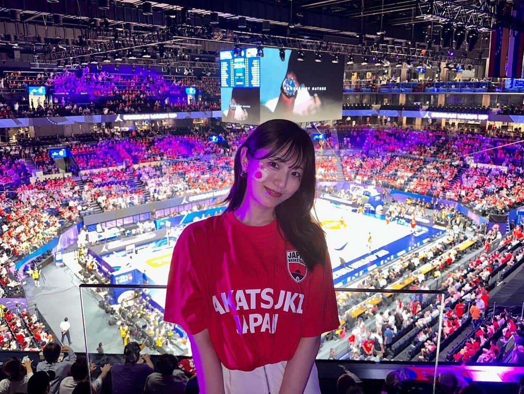 白戸ゆめののインスタグラム：「🏀  いよいよ🥺あとひとつ。 今日もみんなで #akatsukijapan にエールを📣」