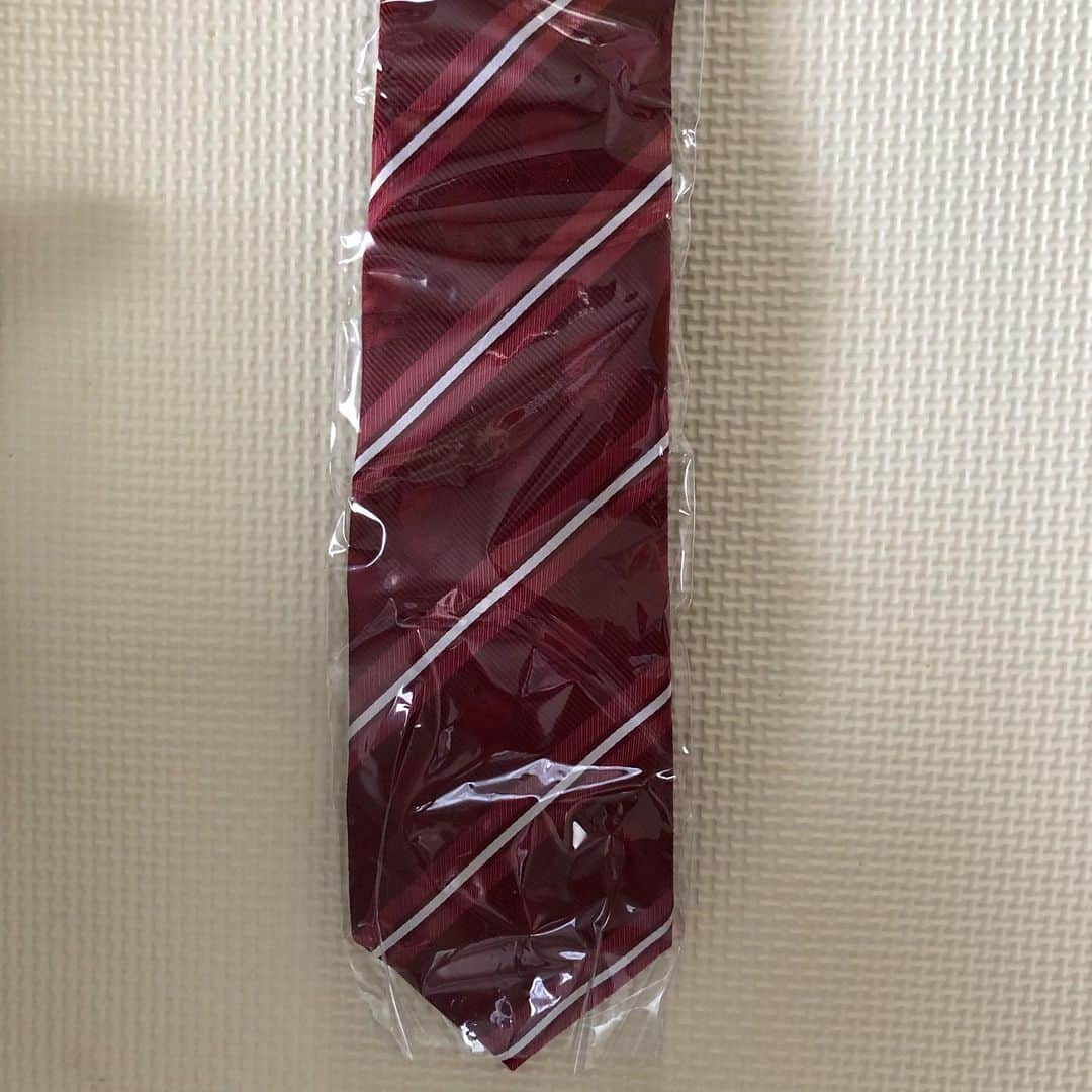 奥村うどんさんのインスタグラム写真 - (奥村うどんInstagram)「ドラえもんのネクタイやねんで👔👔👔 衣装に使えるねんねんで  #ドラえもん #ネクタイ #未来デパート #ええねんで #衣装」9月2日 17時03分 - doramuraudon