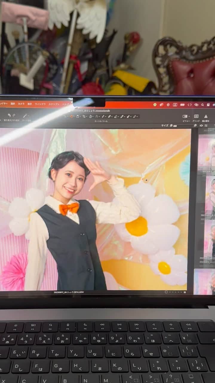 のインスタグラム：「【爆走おとな小学生】 朗読劇『シアター』ビジュアル解禁されました〜 9/20(水)〜9/24(日)📍BOX in BOX THEATER  不思議な雰囲気をもつ浅井順子役を務めさせていただきます！  初めての朗読劇であり、初めての役どころでドキドキワクワクですが、皆さんと会えるのを楽しみに精一杯がんばります☺︎︎︎︎」