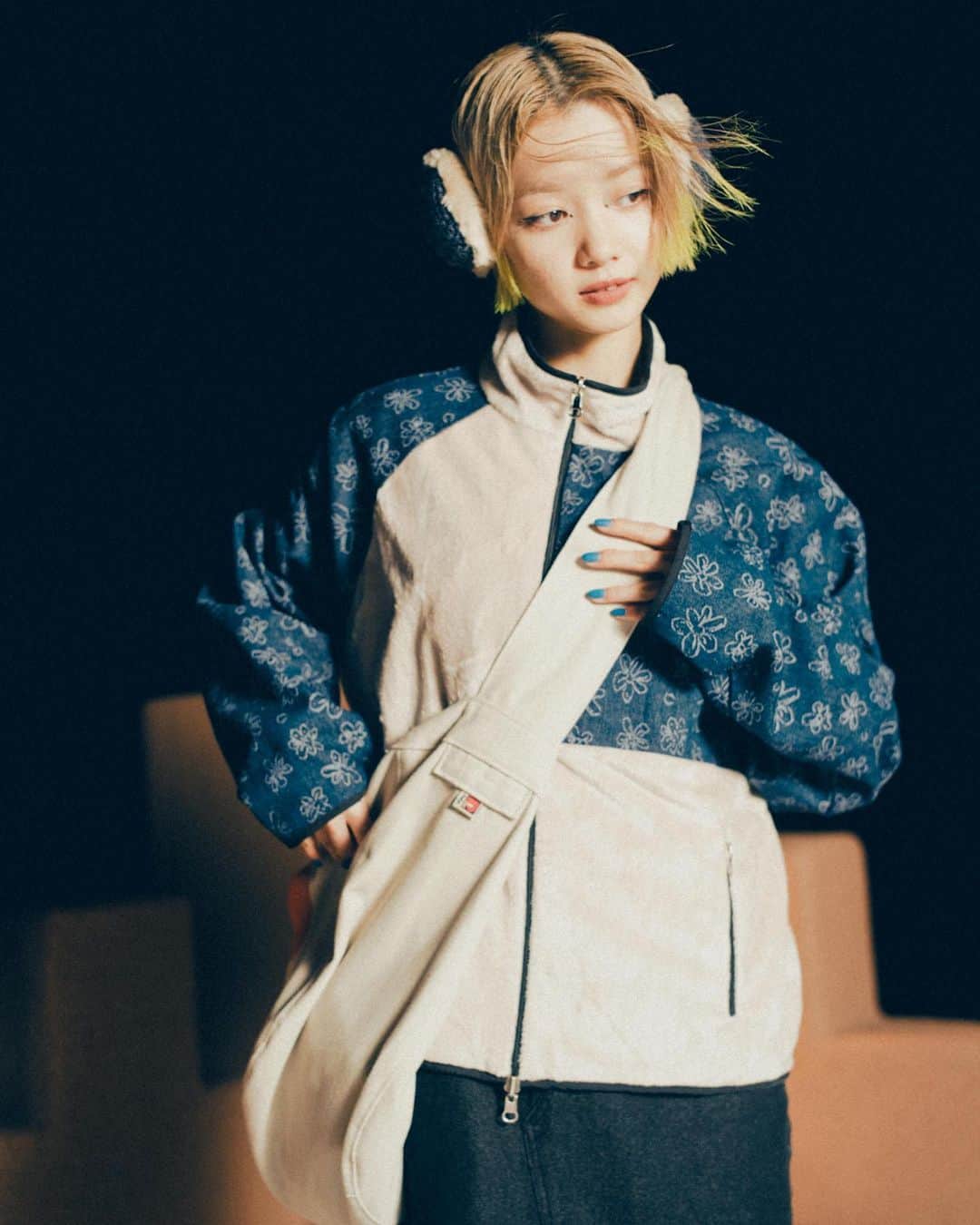 のインスタグラム：「本日POP UP最終日 📍恵比寿LIQUIDROOM KATA(2F)  POP UPではEpisode.1、2どちらもオーダー頂けます。 皆様のご来場お待ちしております📦🩶 ※ CRASH LONG TとPOLY LOGO STAR KEY RINGのみその場でお持ち帰り頂けます🥡  ◼︎POP UP 9/1 13:00-17:00 9/2 13:00-20:00 ® LIQUIDROOM KATA (2F)  ✴︎ер.1 先行受注：上記 POP UP お届け：10月上旬-中旬 web 受注：9/15-17 お届け：10月中旬-下旬  ✴︎ep.2 先行受注：上記POP UP お届け：10月上旬-中旬 web受注：10月中旬予定 お届け：11月中旬-下旬」