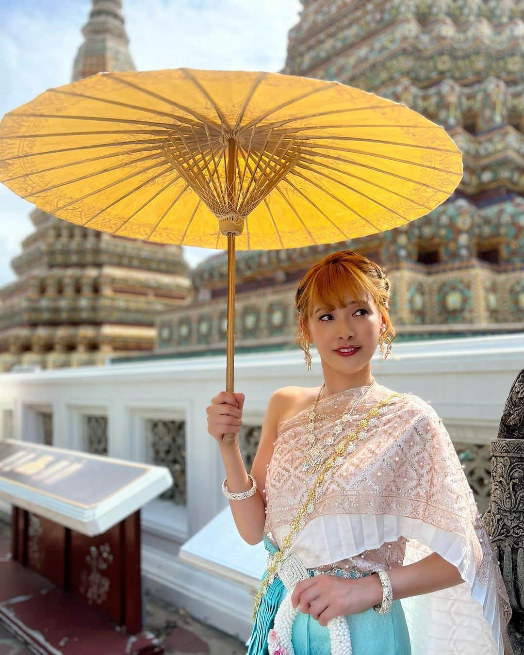 庄毛安那さんのインスタグラム写真 - (庄毛安那Instagram)「I'm coming to Thailand! 9/3 I will sing at Bangkok Japan Expo 2023! Venue: Siam Paragon Siam Paragon Hall 5F Singing time is from 14:45 Thai time Come see me! let's have fun!  私はタイに来ています！ 9/3 バンコク日本博2023で歌います！ 会場はサイアムパラゴンサイアムパラゴンホール5階 歌う時間はタイ時間の14:45〜 会いに来てね！ 楽しみましょう！  ฉันอยู่เมืองไทย! 9/3 ฉันจะร้องเพลงในงาน Bangkok Japan Expo 2023! สถานที่: สยามพารากอน สยามพารากอนฮอลล์ ชั้น 5 ร้องเวลา 14.45 น. ตามเวลาไทย มาหาฉัน! ให้มีความสนุกสนาน!  #バンコク日本博2023 #bankok  #Thailand #SiamParagon」9月2日 18時21分 - ainashomo