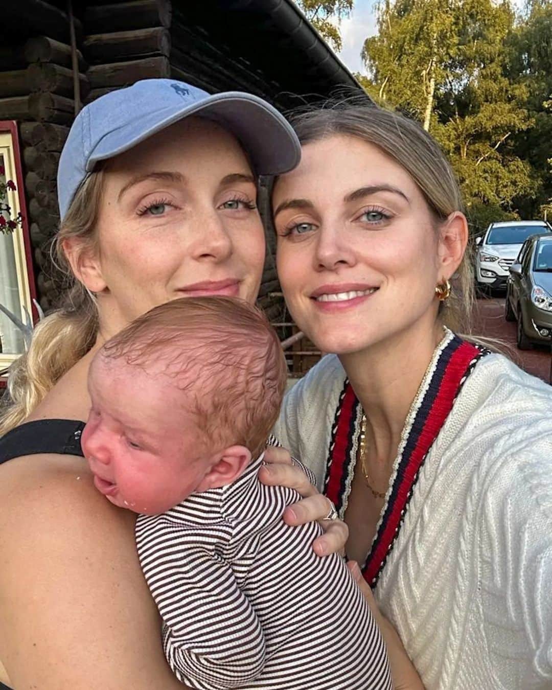 Ashley Jamesさんのインスタグラム写真 - (Ashley JamesInstagram)「Both Tommy's Paternity Leave and our European road trip is officially over after a mammoth car journey back home from the south of Holland. ✔️🇪🇺  We did it all in one go because we decided rather than heading into France as was our rough pla, we'd go stay near my sister's family as we had such a nice time together we didn't want it to end. It's been so so nice. I could have carried on with our road trip for a few weeks longer. Although we are both very tired, it's been amazing to combine my love of travel and adventure with the littles. 👣🤸‍♀️🌍  We travelled 667 miles in total. We found it much easier staying in each place for at least 3 days so that we didn't have to pack the car up.  We found hotels nice but it meant having to stay in the room once Alf would go to bed, so the apartments were better.   I travelled about 665 miles in the back squeezed between the car seats. Ada still isn't the best in the car so having me there meant I could comfort her. It was also great bonding time with Alf - we made a playlist on Spotify with all his favourite songs.   It rained the whole time we were away so it feels like summer never really came but it was still just the best trip with so many core memories. If anyone wants to know anything then I'm more than happy to share tips, tricks, and lessons.  Now it's time for weaning and Ada joining her brother at the childminders part time which I'm absolutely torn and racked with guilt and worry over. I wish I could pause time or split myself in two. Work is so busy and she is so ready for interaction, but I wish I could just pause time a little longer. Or split myself in two.  I have such mixed feelings. 💔 But then I keep telling myself that dad's go back to work so quickly and feel no guilt and face no judgement. And I'm so proud of myself for juggling work and full time mumming. So let's see how it goes.   It just so happens that the week ahead is sooo busy with shoots, and the NTAs and Steph's Packed Lunch. 🙏 Good luck to anyone having to go back to work - whether it's for ambition, necessity, or whatever the reason. ❤️  Now time for a large glass of wine and Breaking Bad. Slightly late to the party here. 🤪」9月3日 5時26分 - ashleylouisejames