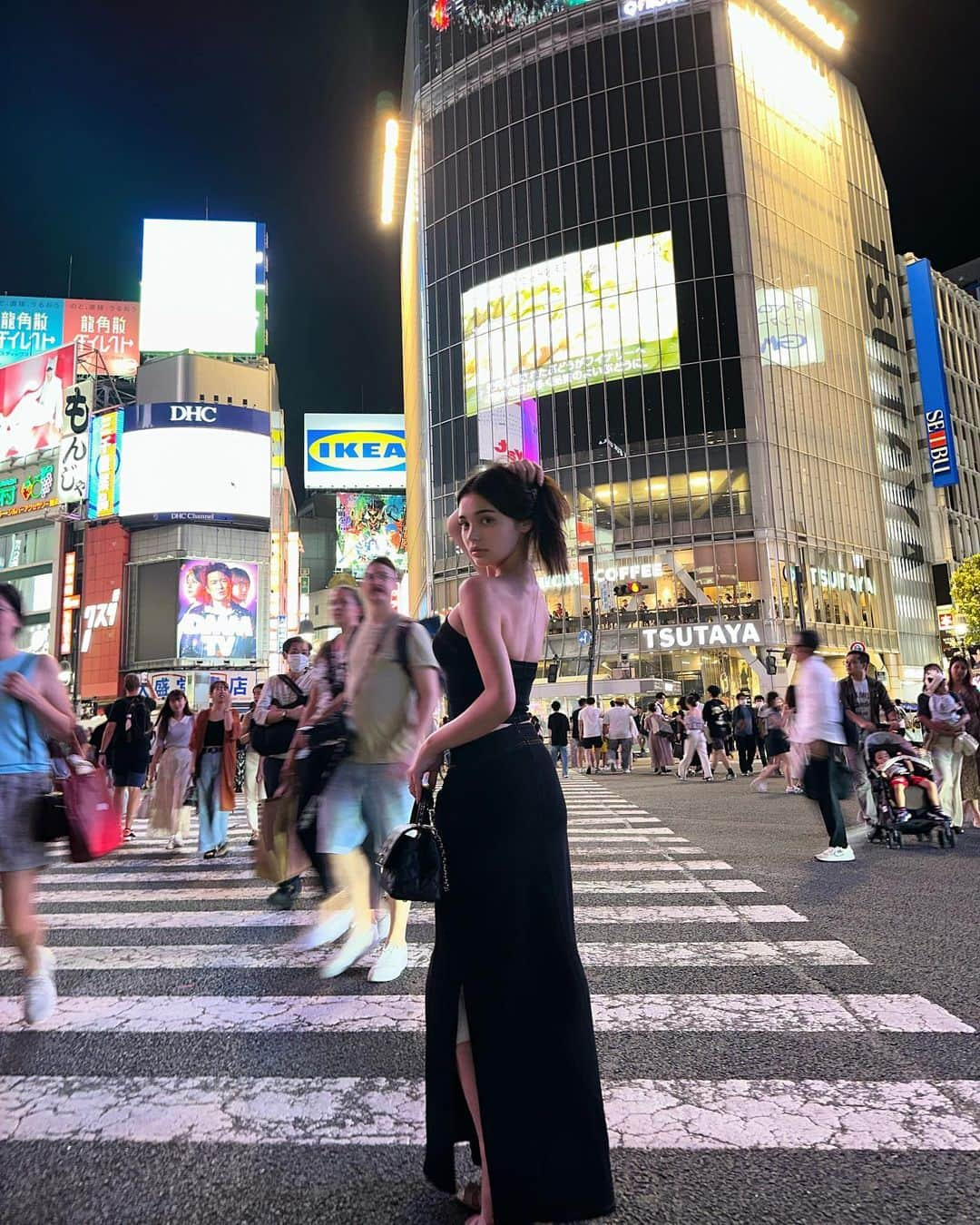 太陽奈さんのインスタグラム写真 - (太陽奈Instagram)「my home country 🇯🇵🤍❤️」9月3日 4時13分 - _taiyona