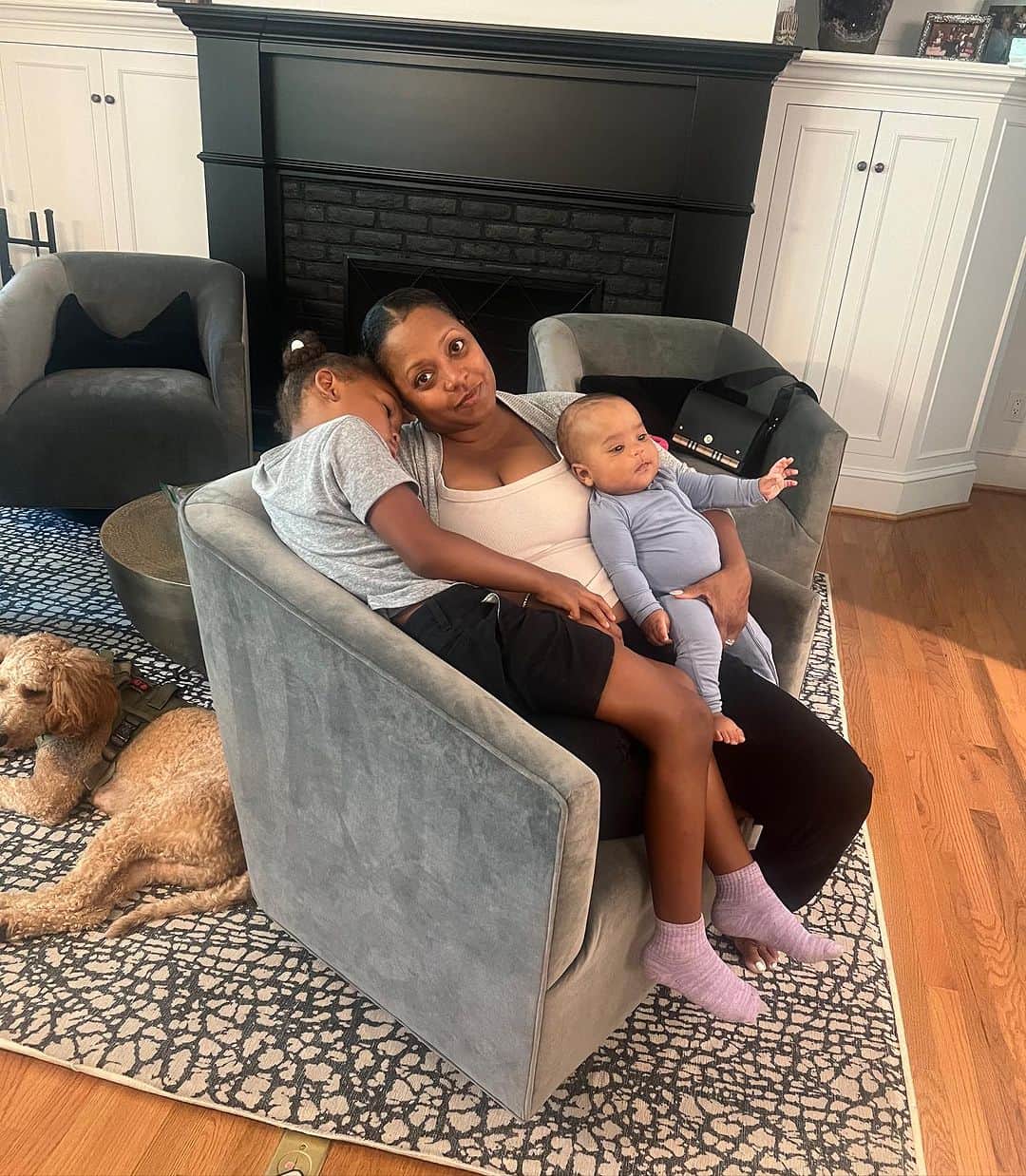 ケシア・ナイト・プリアムのインスタグラム：「My babies 🥰 #MyHappyPlace #Love」