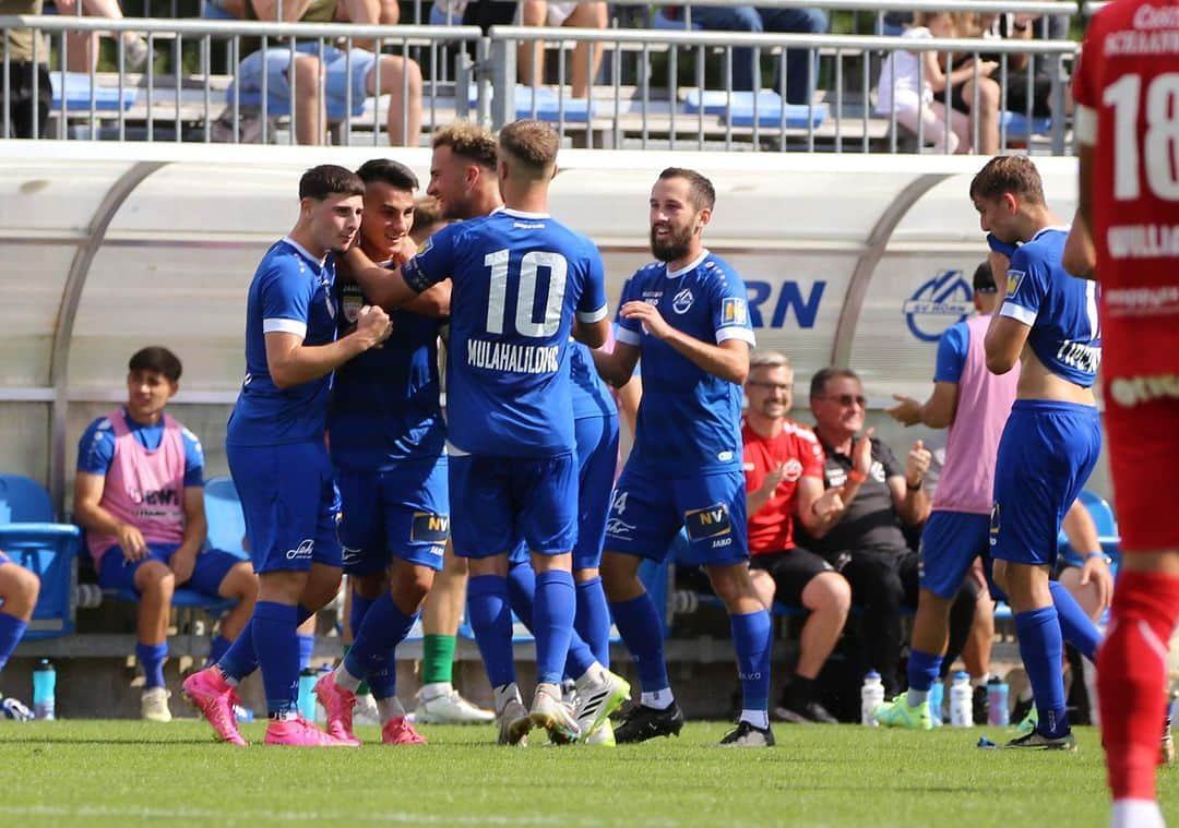 SVホルンさんのインスタグラム写真 - (SVホルンInstagram)「Wir gewinnen das Heimspiel gegen @fcdornbirn1913  mit 3:0! Die Tore erzielen Haris Ismailcebioglu, Paul Lipczinski und Niklas Hoffmann 3. Heimspiel - 3. Heimsieg! 9 Punkte! #heimsieg #3Punkte #svhorn1922  #leidenschaftfußball #ligazwa #bepartofit」9月3日 5時06分 - svhorn1922