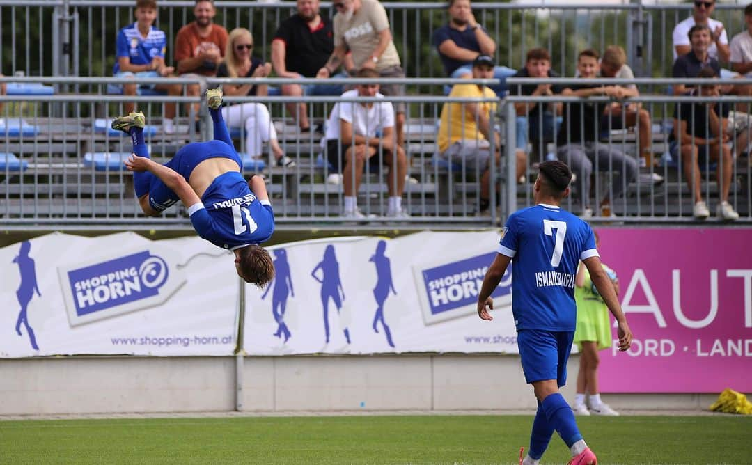 SVホルンさんのインスタグラム写真 - (SVホルンInstagram)「Wir gewinnen das Heimspiel gegen @fcdornbirn1913  mit 3:0! Die Tore erzielen Haris Ismailcebioglu, Paul Lipczinski und Niklas Hoffmann 3. Heimspiel - 3. Heimsieg! 9 Punkte! #heimsieg #3Punkte #svhorn1922  #leidenschaftfußball #ligazwa #bepartofit」9月3日 5時06分 - svhorn1922