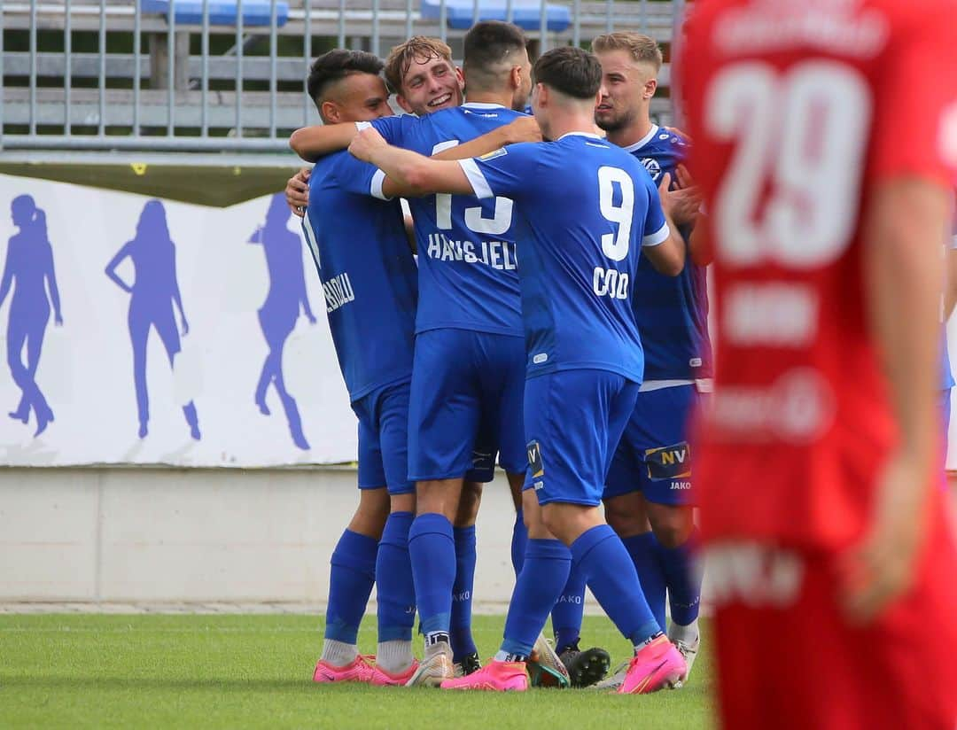 SVホルンさんのインスタグラム写真 - (SVホルンInstagram)「Wir gewinnen das Heimspiel gegen @fcdornbirn1913  mit 3:0! Die Tore erzielen Haris Ismailcebioglu, Paul Lipczinski und Niklas Hoffmann 3. Heimspiel - 3. Heimsieg! 9 Punkte! #heimsieg #3Punkte #svhorn1922  #leidenschaftfußball #ligazwa #bepartofit」9月3日 5時06分 - svhorn1922