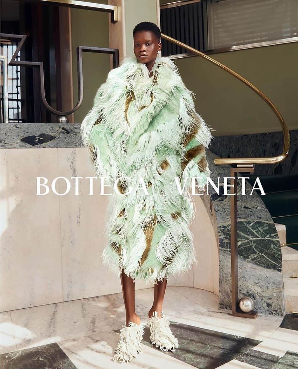 IMG Modelsのインスタグラム：「Show+Prove. ☑️ #MaryUkech (@mary_ukech) fronts #BottegaVeneta’s #Winter23 campaign. 📷 @louisethornfeldt + @mariathornfeldt ✂️ @duffy_duffy 💄 @hiromi_ueda #IMGmodels」