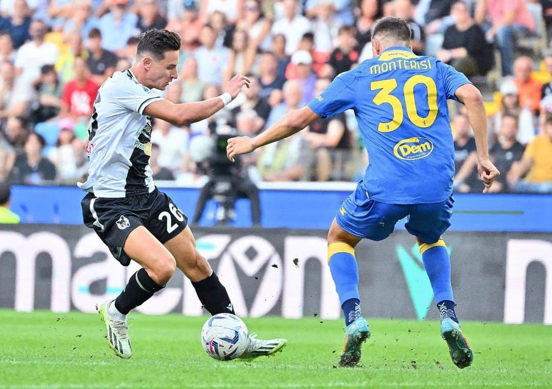 フロリアン・トヴァンさんのインスタグラム写真 - (フロリアン・トヴァンInstagram)「Never give up 👊🏻 Forza @udinesecalcio」9月3日 5時12分 - flotov