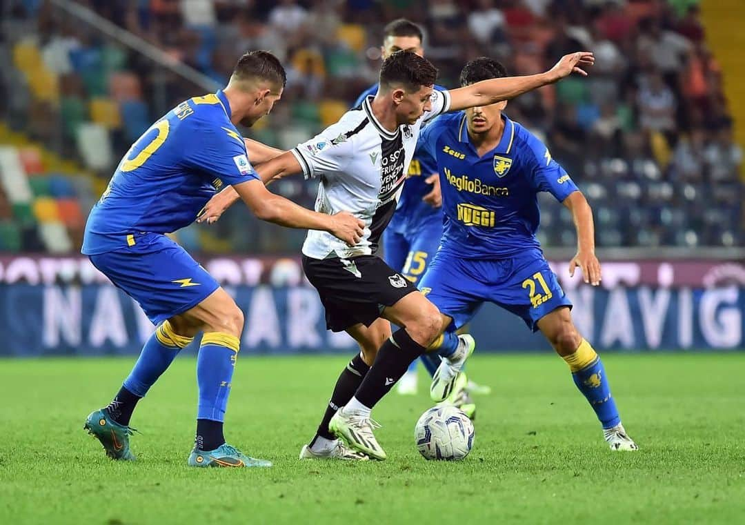 フロリアン・トヴァンさんのインスタグラム写真 - (フロリアン・トヴァンInstagram)「Never give up 👊🏻 Forza @udinesecalcio」9月3日 5時12分 - flotov