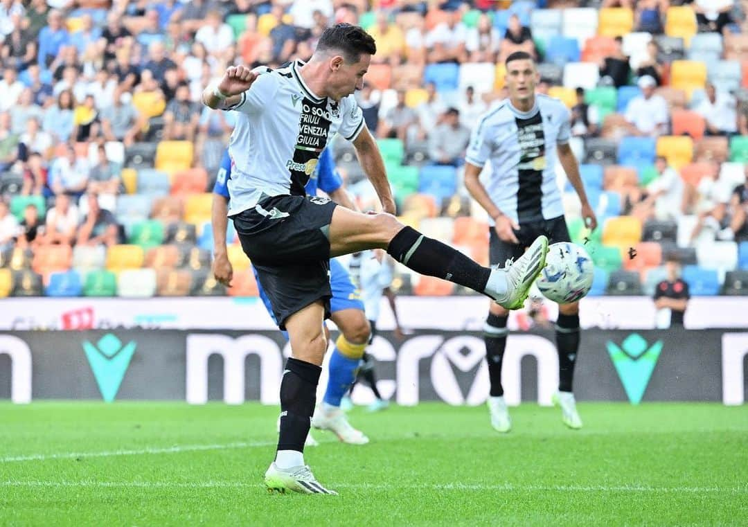 フロリアン・トヴァンさんのインスタグラム写真 - (フロリアン・トヴァンInstagram)「Never give up 👊🏻 Forza @udinesecalcio」9月3日 5時12分 - flotov