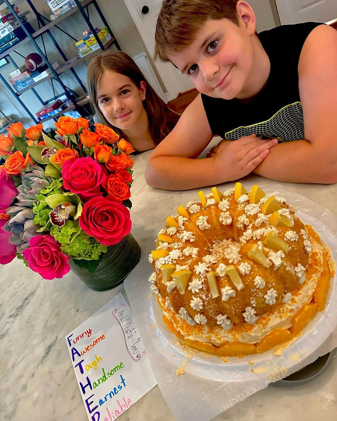 タック・ワトキンスさんのインスタグラム写真 - (タック・ワトキンスInstagram)「Birthday cake by Curtis. Birthday card by Catchen. Birthday flowers by Andrew. “Birthday Day-long SORRY Tournament” by Hasbro.  🎂🧡🎂🧡🎂🧡🎂」9月3日 5時13分 - tucwatkins