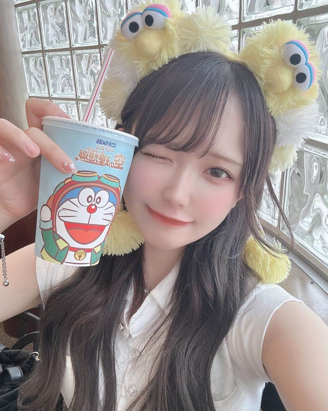 反田葉月のインスタグラム：「1日おやすみいただいて食い倒れぼっちユニバしてきた.ᐟ.ᐟ  食べたかったドラえもん無事回収出来た🌙 動画も少し撮ったので今度YouTube載せるね⭐️」