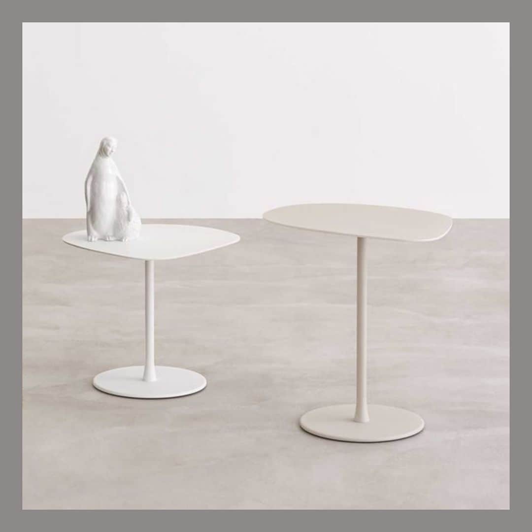Cassina ixc. (カッシーナ・イクスシー) のインスタグラム：「＜MIXIT（ミクシット）＞サイドテーブルの高さは3種類あり、異なる高さを組み合わせて使用することもできます。持ち運びも用意で、ソファやラウンジチェアの傍で、あるいはベッドサイドでと、さまざまな場所で活躍します。 . #cassinaixc #desalto #design #interior #lifestyle #カッシーナイクスシー #インテリア #インテリアコーディネート #インテリアショップ #家具 #家具コーディネート #デザイン #ライフスタイル」