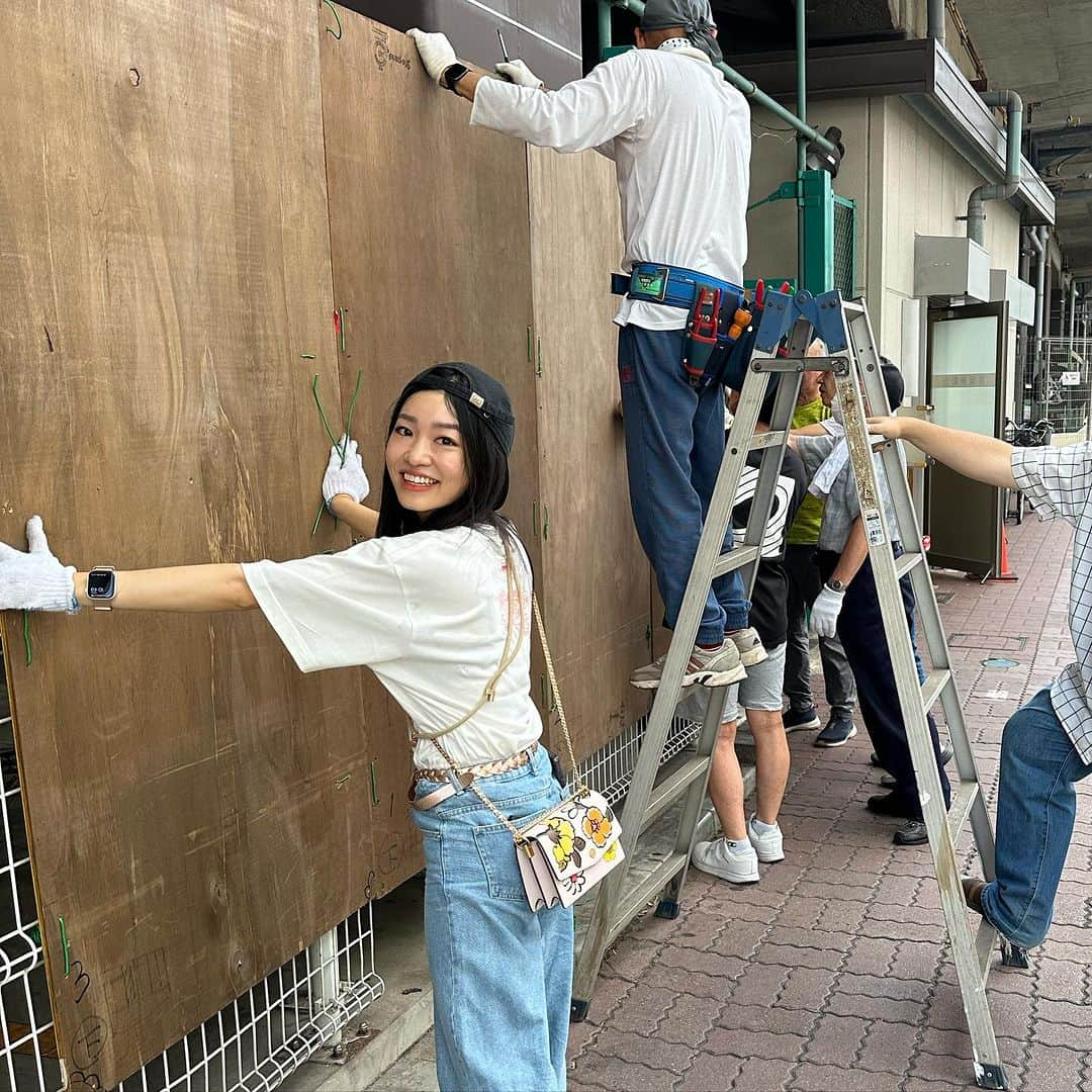 桜雪のインスタグラム：「笹塚仲町会　@sasanakachoukai  の祭礼準備を微力ながら💪 お祭がこんな風に出来上がっていくんだという裏方の大変さを肌で感じました。  先人たちが守ってきた文化をしっかり受け継いでいきたいです。  #笹塚駅 #笹塚住みとつながりたい #笹塚2丁目 #ササハタハツ #北渋 #笹塚」