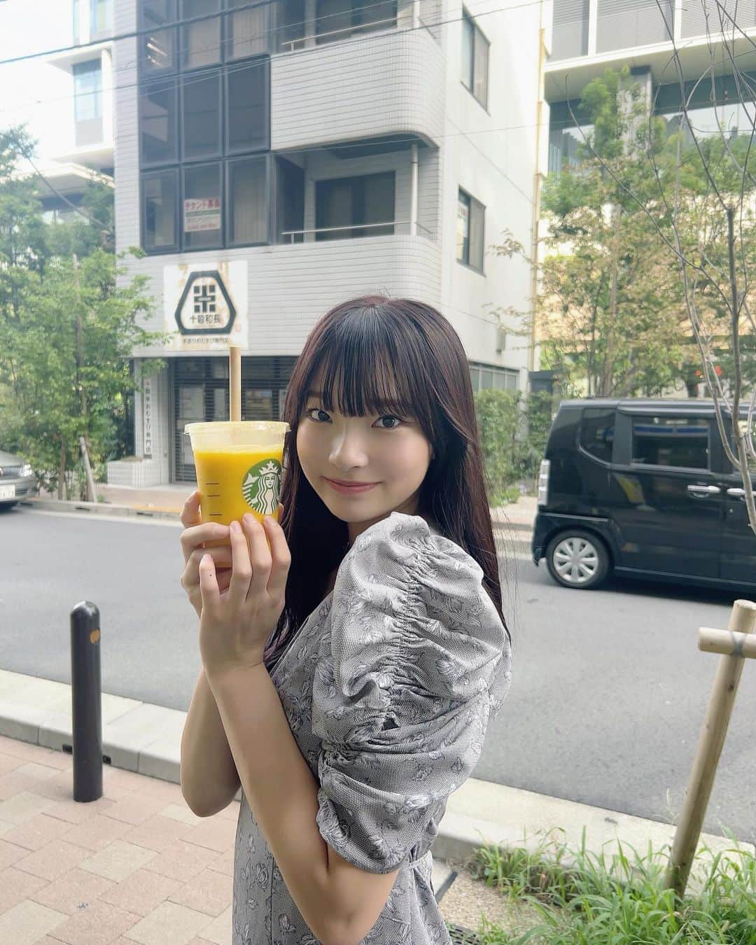 里仲菜月さんのインスタグラム写真 - (里仲菜月Instagram)「久しぶりにスタバ飲んだ〜 美味しかった🥭💕」9月2日 21時21分 - natsuki_satonaka