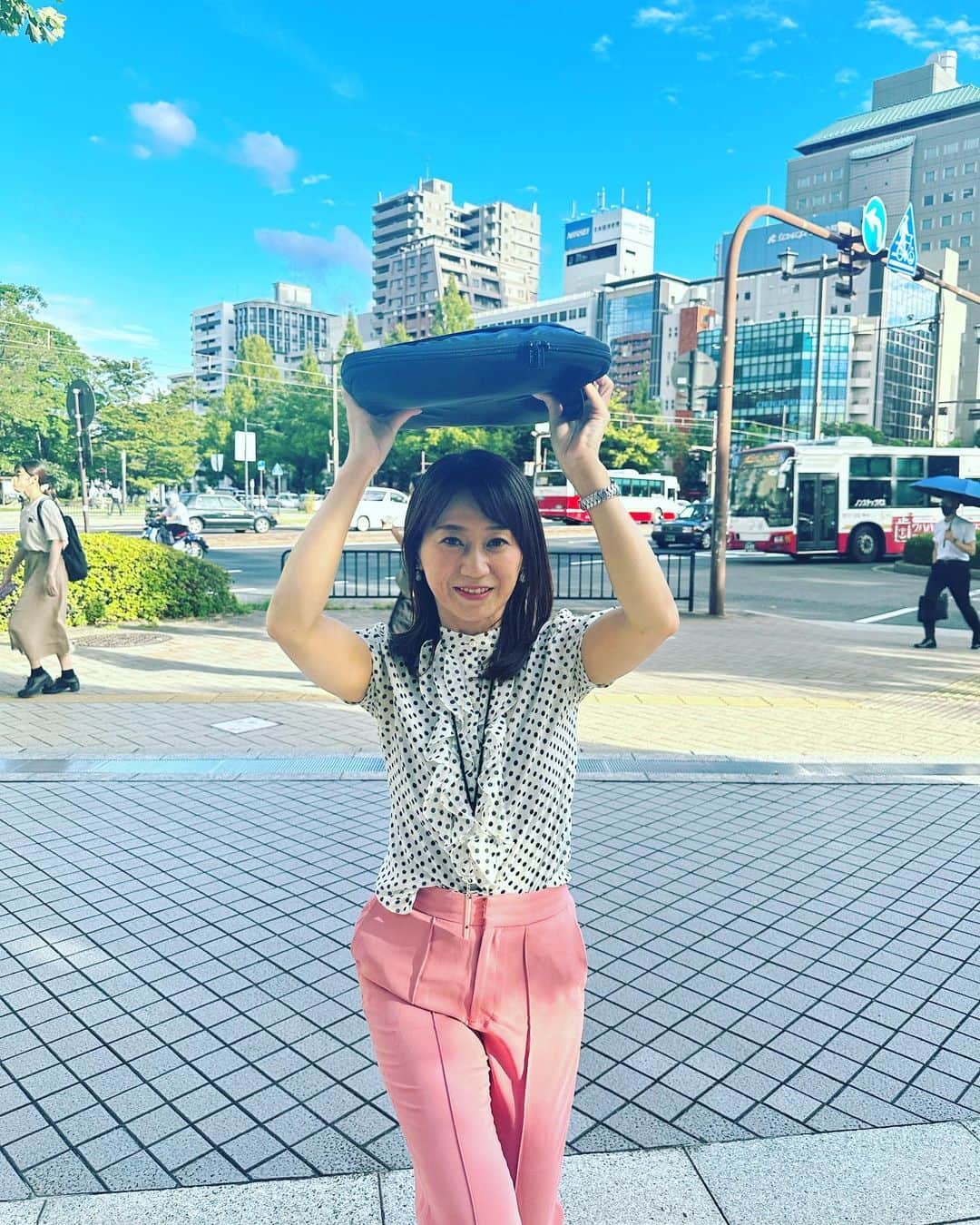 大隅智子さんのインスタグラム写真 - (大隅智子Instagram)「前日の中継では、地震発生後の行動についてお伝えしました。 助けを呼ぶ時は、笛が役に立ちますよ。」9月2日 21時22分 - tomokotenki