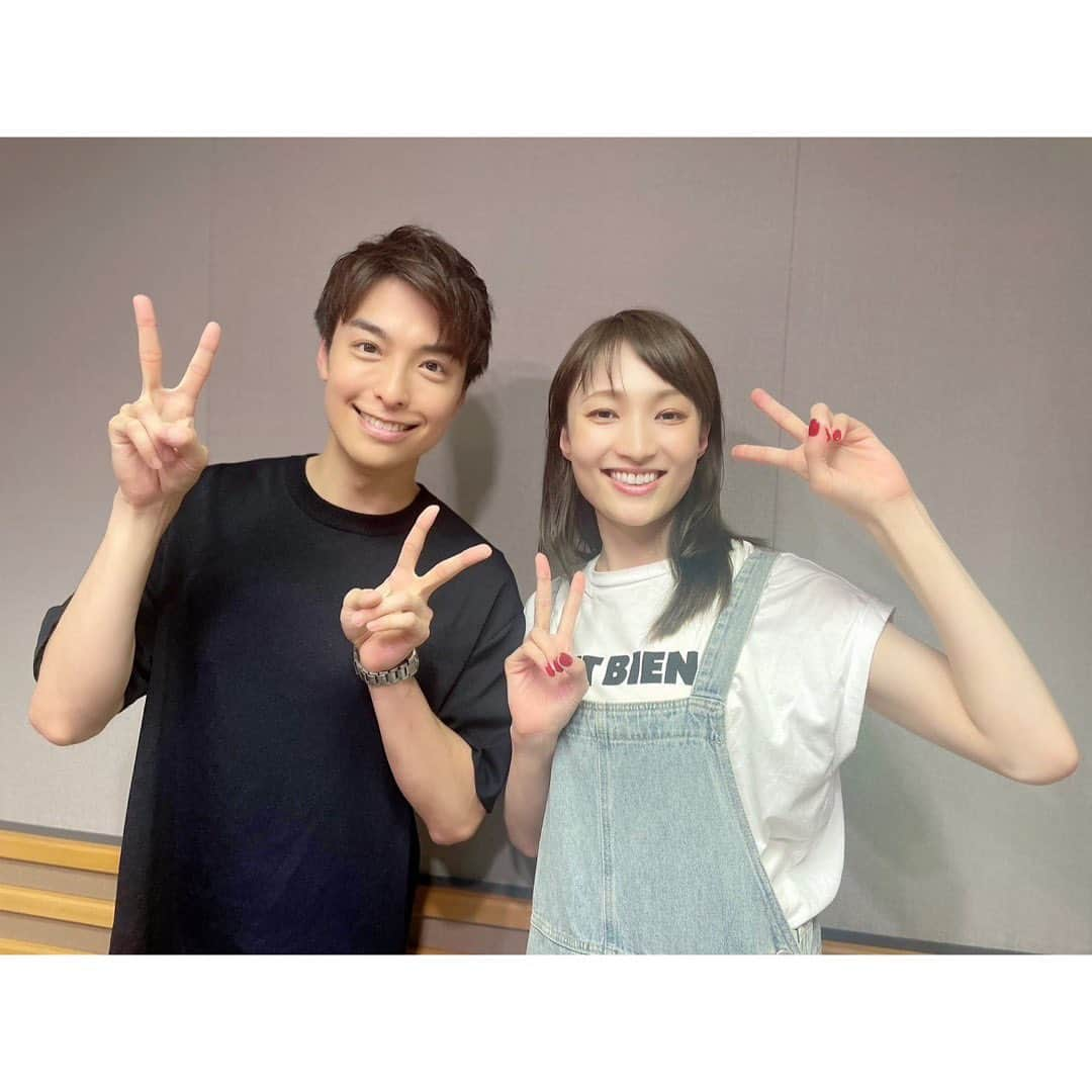 望海風斗さんのインスタグラム写真 - (望海風斗Instagram)「📻 明日21:00〜 #ラジオ #NHKFM #望海風斗のサウンドイマジン #毎週日曜夜9時 ゲスト #海宝直人 さん ⁡ お久しぶりの海宝くん。 やっぱり話が弾みまして（誰も止めてくれないから〜）まさかの展開に🤣 久しぶりにお話し出来て嬉しかったです♪ ⁡ ⁡ 海宝くんの#音 は、私も好きな音。皆さんもこれを聞くとドキドキワクワクするのでは…✨ そしてもう一つ…😆 ⁡ ⁡ #朝ドラ #らんまん #小林一三先生 #楽しみですねー ⁡ 聴き逃しは #らじるらじる で何度でも！ #公式Twitterも宜しく」9月2日 21時22分 - nozomifuto_official