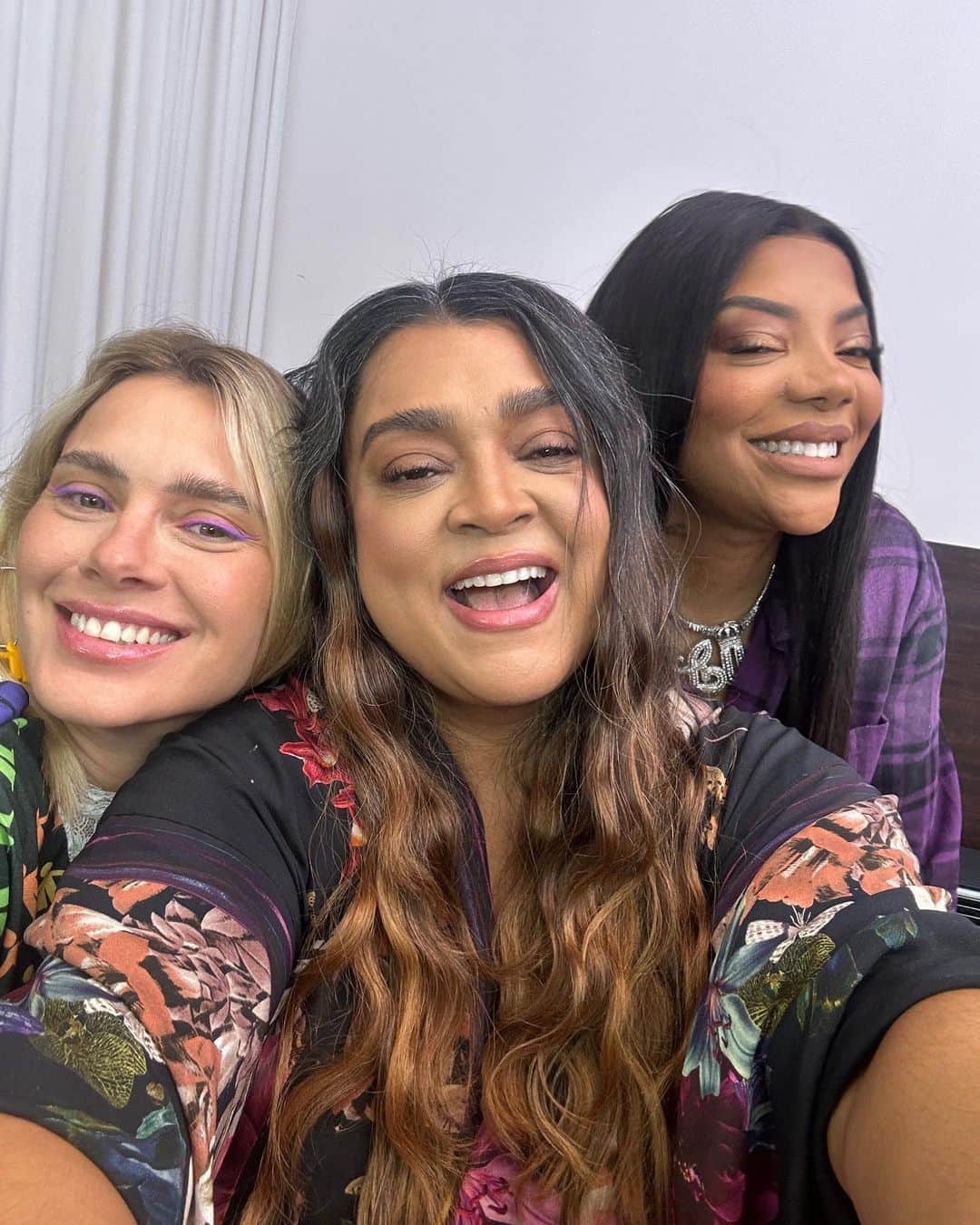 Preta Gilのインスタグラム：「Dump de agosto, o mês do meu aniversário e do meu renascimento!!!  Tenho muita sorte em ter a família e os amigos que tenho, eles me apoiam de uma maneira que me emociona, sou toda gratidão!!!  Terei que fazer 2 posts! É muita vivência, é muita transformação!!!   #dumpdapreta」