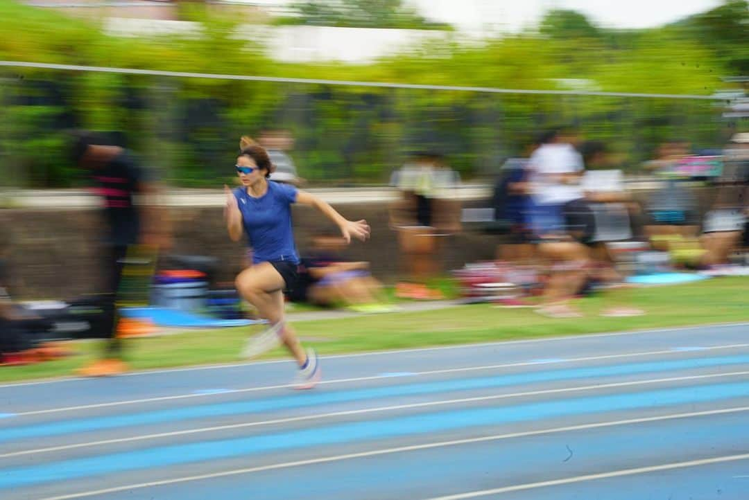 山中日菜美のインスタグラム：「. 本日の一枚≡⊂( ^-^)⊃  #近畿選手権  #陸上#陸上競技#アスリート#陸上女子#スプリント」