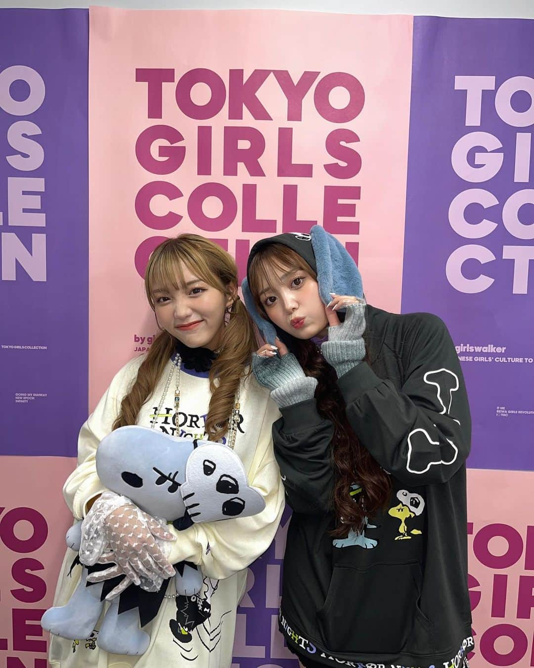 山崎美優（みゆ）のインスタグラム：「TGC 2023 A/W ありがとうございました☺︎  姉妹でとってもかわいいステージを 歩かせていただけて幸せでした。💞  また出演できるよう頑張ります！！」