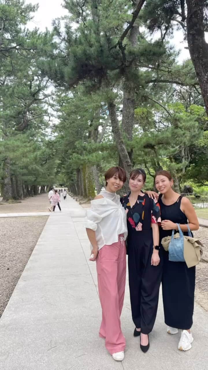 サブのインスタグラム：「女子３人で出雲大社参拝⛩️  ２人は地元だけど😁 少し足を伸ばすだけで、小旅行気分❤️  いつもいつも付き合ってくれてありがと〜♡ 今年も大好きなメンバーで出雲大社に行けて幸せ〜🍀  #出雲大社 #島根観光 #女子旅  #⛩️ #島根女子 #ラブ島根 #観光大使になりたい  #おしゃべり #おしゃべりとまらない #釜揚げ蕎麦 #はじめてのリール #リール #リール🔰」