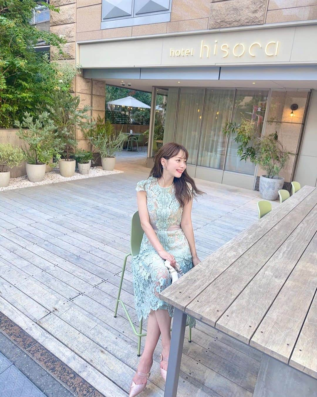 山崎春佳さんのインスタグラム写真 - (山崎春佳Instagram)「👗🤍  めずらしくドレスアップ☺︎ ひさびさにしっかり甘くてきめいめです✧  このミントグリーンな色似合うかな？と思ったけど 意外と肌馴染みよきでした👏🏻  PR @dress_shop_esme  #ワンピースドレス #ドレスワンピース #お呼ばれワンピース #お呼ばれドレス #二次会コーデ #結婚式お呼ばれコーデ #お呼ばれファッション #同窓会コーデ」9月2日 21時57分 - haruka_yamazaki