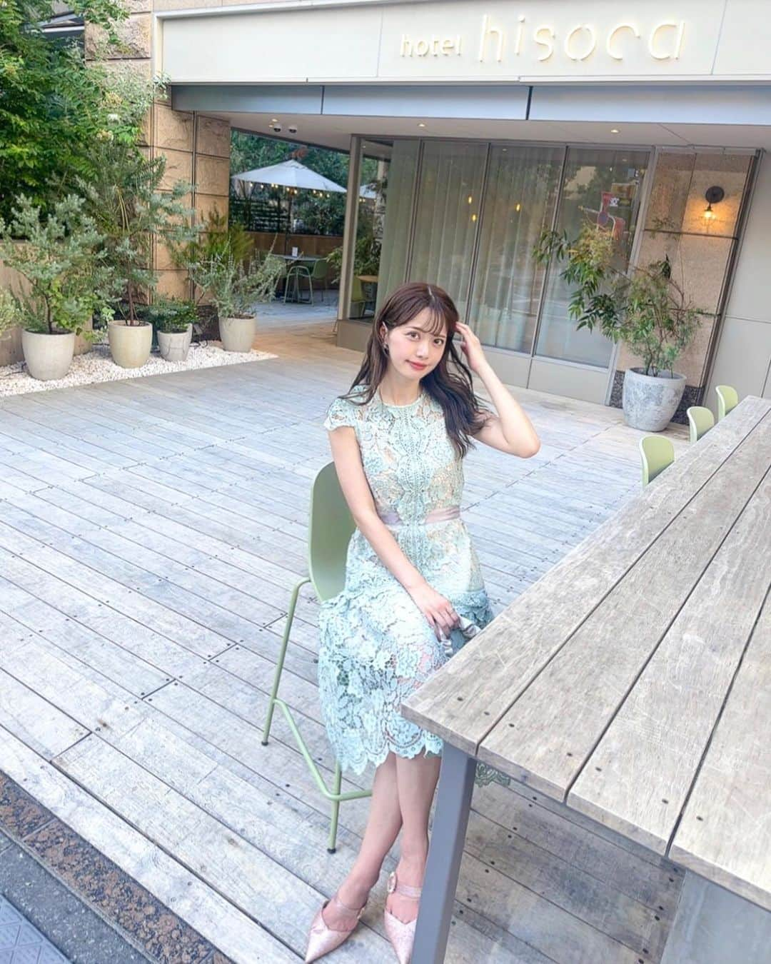 山崎春佳さんのインスタグラム写真 - (山崎春佳Instagram)「👗🤍  めずらしくドレスアップ☺︎ ひさびさにしっかり甘くてきめいめです✧  このミントグリーンな色似合うかな？と思ったけど 意外と肌馴染みよきでした👏🏻  PR @dress_shop_esme  #ワンピースドレス #ドレスワンピース #お呼ばれワンピース #お呼ばれドレス #二次会コーデ #結婚式お呼ばれコーデ #お呼ばれファッション #同窓会コーデ」9月2日 21時57分 - haruka_yamazaki