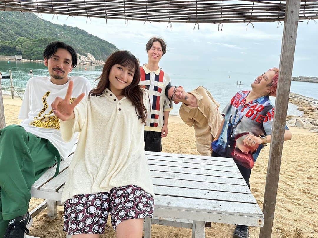 iriさんのインスタグラム写真 - (iriInstagram)「Sunset Live2023めっちゃ楽しかった🌊 4年振りの開催本当に嬉しかった！そしてSirupくんとumi tsukiも初お披露目できて幸せでした💙みんなありがとう！！またすぐ！」9月2日 21時57分 - i.gram.iri