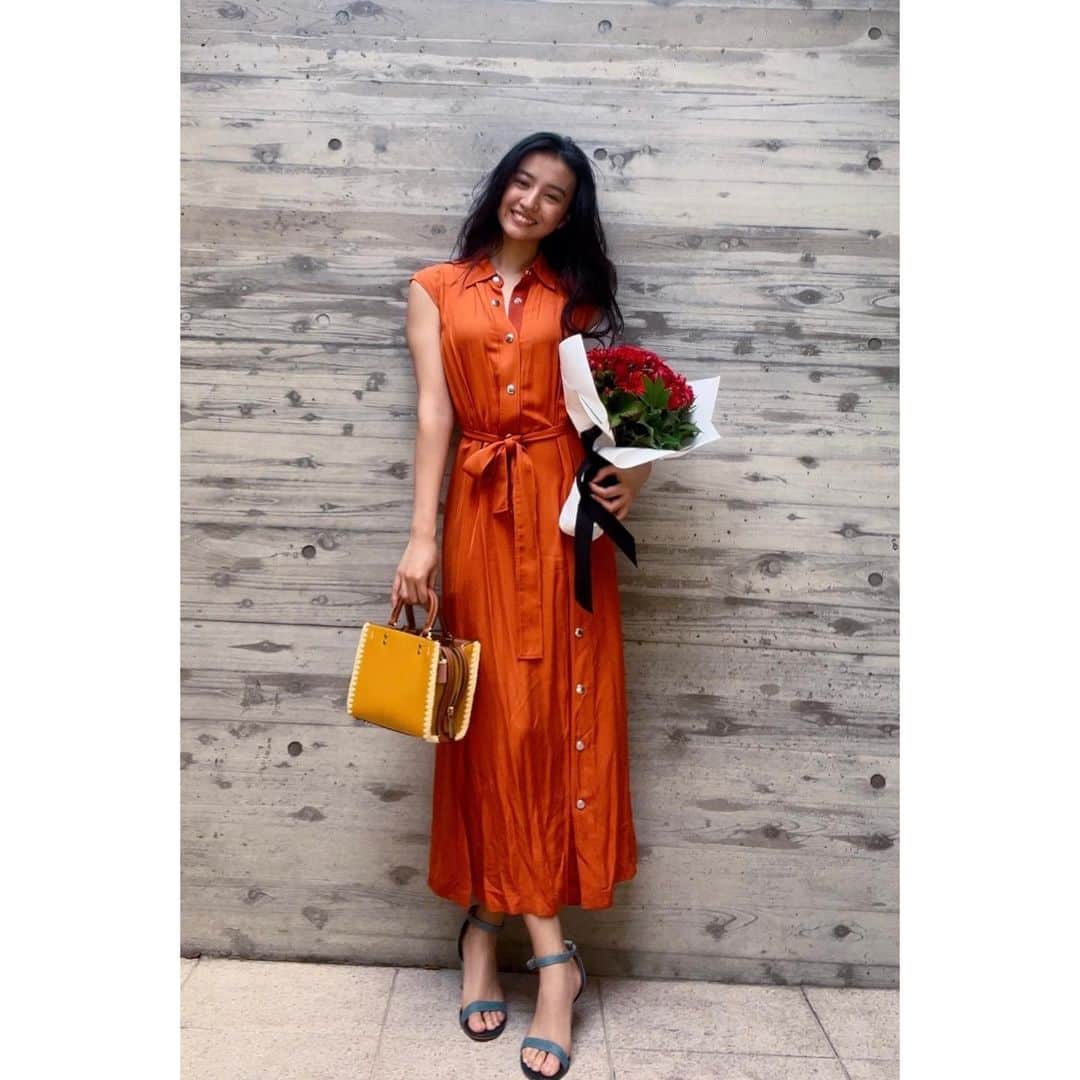kokiのインスタグラム：「After shooting with @coach @coach_japan 🥰❤️  Dress, shoes and bag @coach_japan @coach」