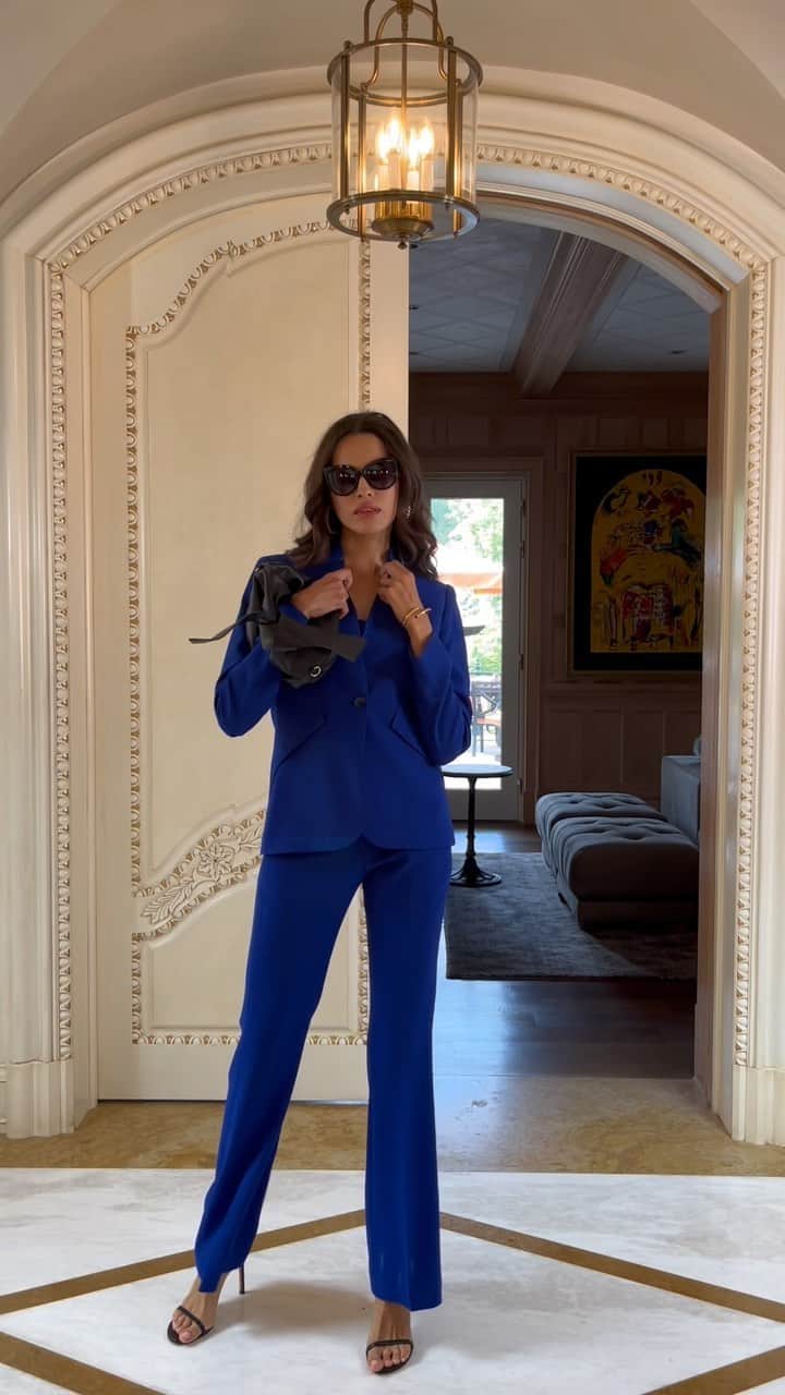 エリータハリのインスタグラム：「Can’t resist the allure of new fashion? Neither can we! Discover our captivating pant arrivals that are ready to transform your closet.   Exclusively available to shop at elietahari.com & Elie Tahari Collection Stores.」