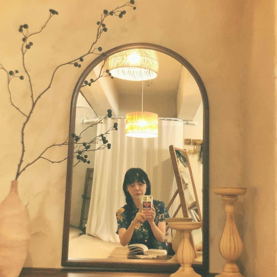soy kimのインスタグラム：「should insert coin」