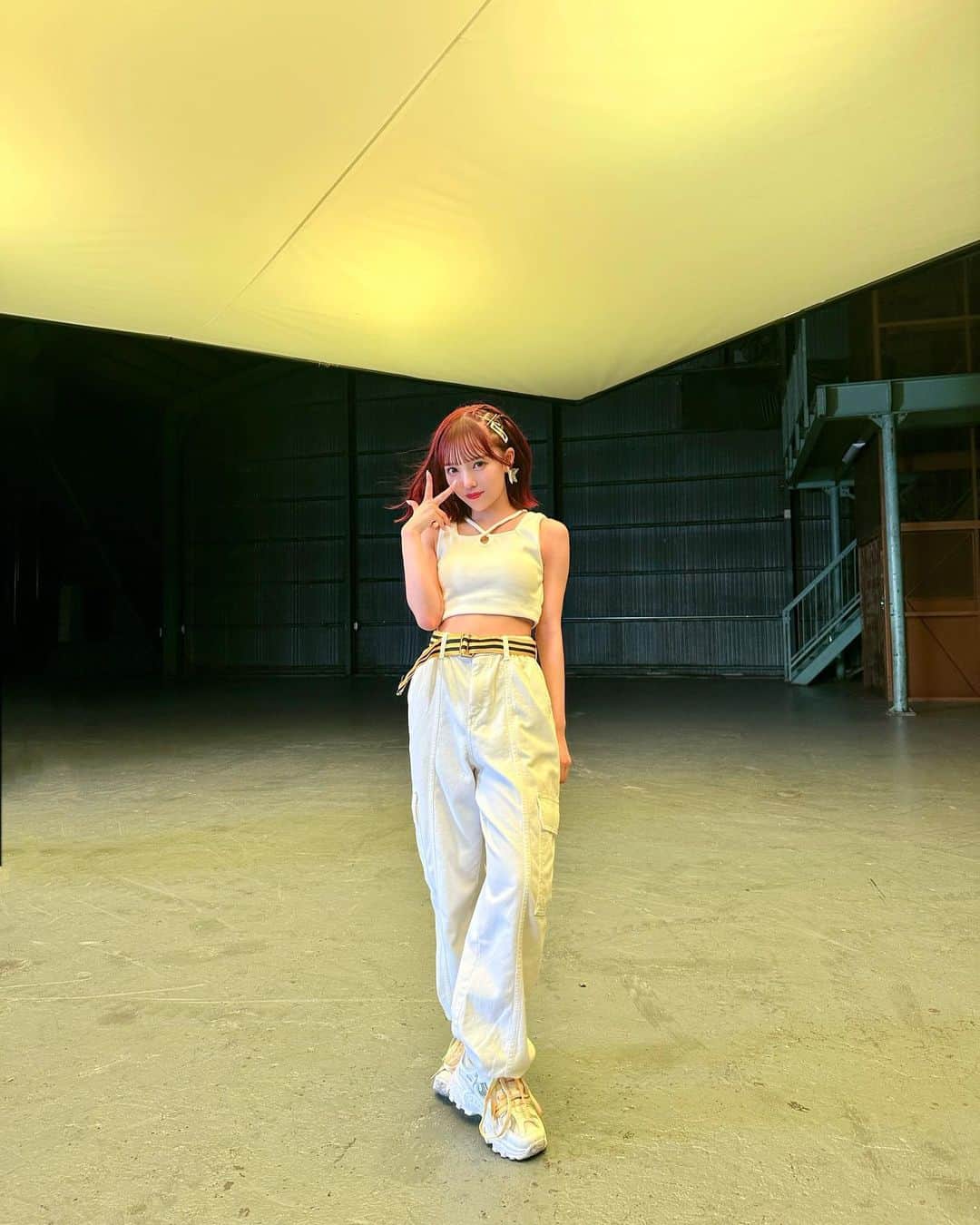 のインスタグラム：「≠ME 7th single カップリング曲  “ フロアキラー ”  初のセンターを務めさせていただきます⭐️  楽曲や振付、歌詞の中にはHiphopのスラングが使われていたりと全てがカッコよくて聞いた日からこの曲の虜になっています!! 私の名前である「kirari」が歌詞に、ペンライトカラーである黄色がみんなの衣装に入っていてこれ以上ないくらいに嬉しい気持ちでいっぱいです🥲✨  いつも応援してくださっているファンの皆さんにお届けできる日をずっと楽しみに、毎日うずうずわくわくドキドキしていました！！  力強てかっこいいノイミーが溢れた  ＭＶたっっっくさん見て ぜひ感想聞かせてください！  #ノイミー #フロアキラー」