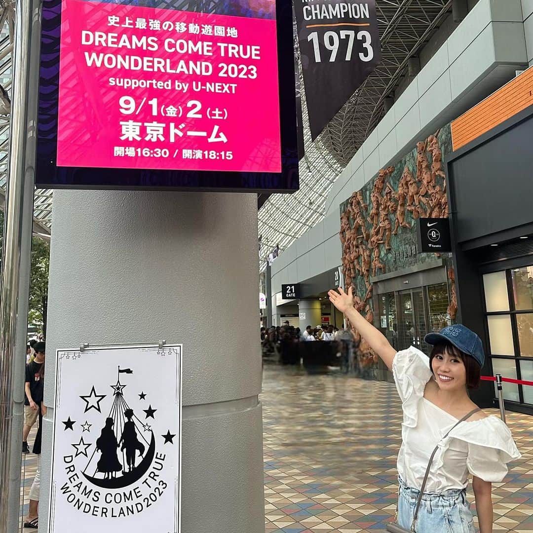 Karinのインスタグラム：「DREAMS COME TRUE WONDERLAND 2023🩷  @dct_masatonakamura_official   観に行ってきました✨身体全部でエネルギーを受け取ってきました❣️本当に素敵で毎回感動します🥺  私もそんな風に思って貰えるライブが出来るように頑張ります‼️  #ドリカム #ドリカムワンダーランド2023 #dreamscometrue」