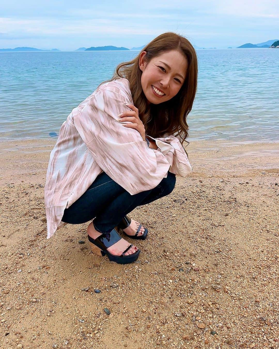 磯崎由加里さんのインスタグラム写真 - (磯崎由加里Instagram)「8月があっという間に終わって もう9月😳😳😳😳  時間が経つのは本当に早い、、、  夏らしいことがあんまり出来てないけど まだまだ夏らしいことしたいな〜笑  みなさんは何かやりましたか〜☺️？  #夏らしいこと  #やりたいこと #たくさん」9月2日 22時55分 - isozaki.11