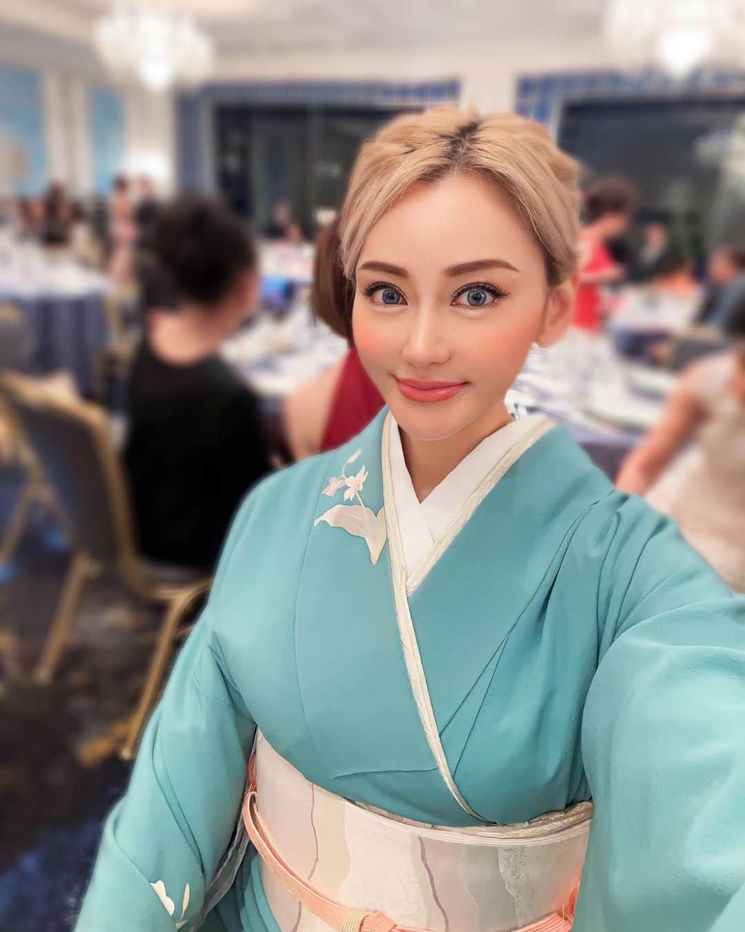 望月英莉加さんのインスタグラム写真 - (望月英莉加Instagram)「party @hotelnewotanitokyo  #green #kimono #japan #tokyo #kimonostyle #着物　#blondhair #金髪  #japanesegirls #instagood」9月2日 23時23分 - trustworthy_love_ellegant