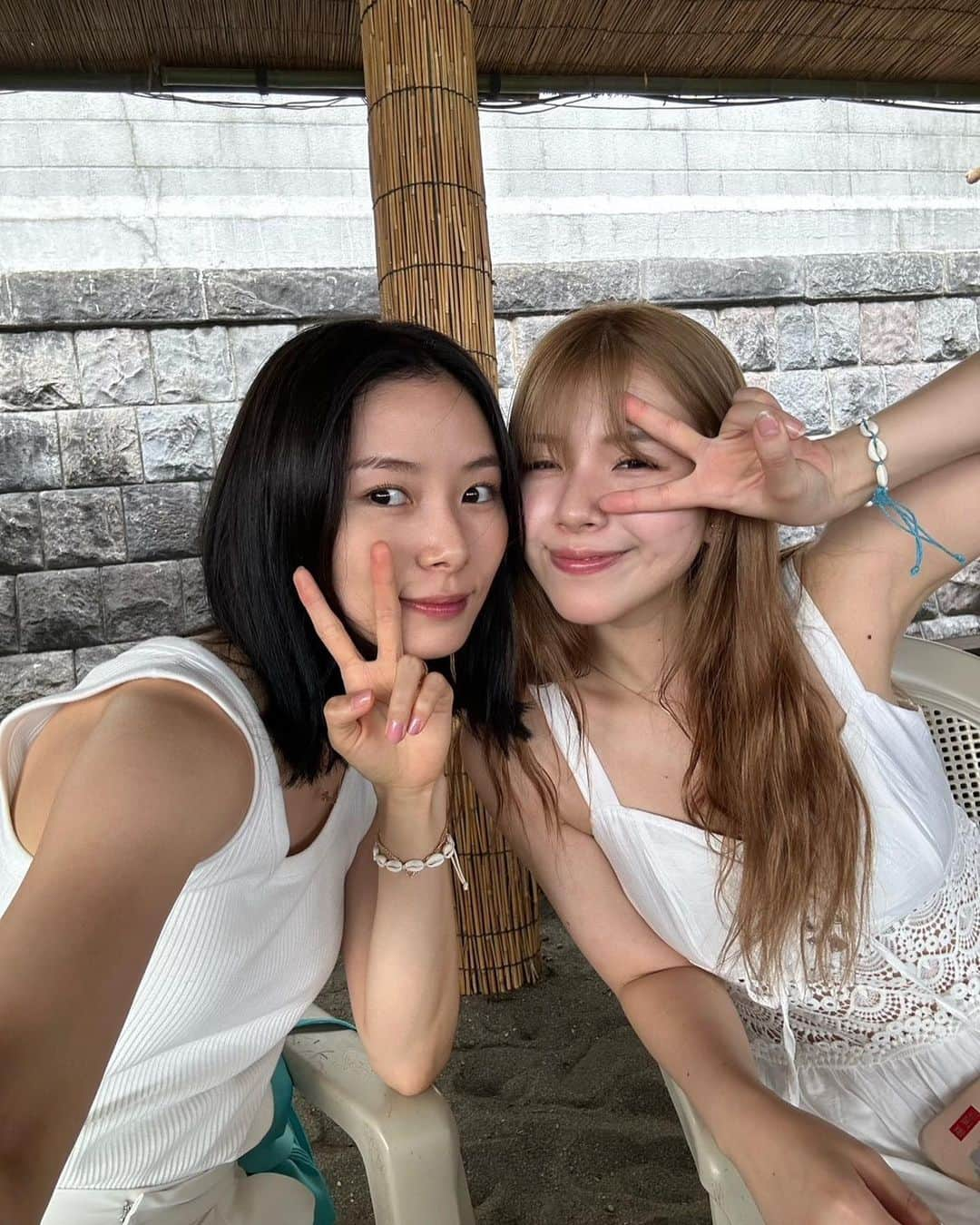 倉田瑠夏さんのインスタグラム写真 - (倉田瑠夏Instagram)「🤍✌️🌻🌈👭🏖️💕」9月2日 23時25分 - ruka.kurata