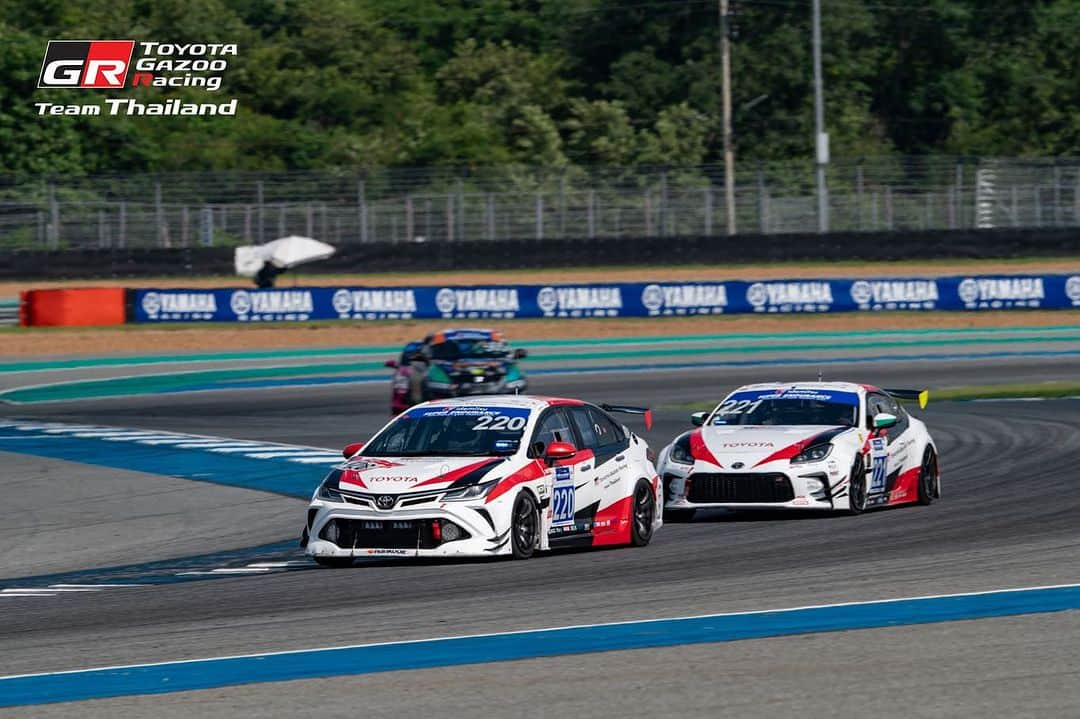 Toyota team thailandさんのインスタグラム写真 - (Toyota team thailandInstagram)「RACE 1 - โพเดียมทุกรุ่น🏆 TGRTT x IDEMITSU SUPER ENDURANCE SOUTHEAST ASIA TROPHY 2023 R.1: IDEMITSU SUPER ENDURANCE 200 🚗#219 Drivers: Suttipong S. / Nattavude C. / Manat K. Car: Corolla Altis GR Sport Nürburgring (2000cc) Class: D2 Race 1: 2nd Overall 🚗#220 Drivers: Grant S. / Nattapong H. / Chen Jian Hong Car: Corolla Altis GR Sport Nürburgring (2000cc) Class: D2 Race 1: 3rd Overall 🚗#323🏆 R.1 Drivers: Na Dol V. / Nattapong H. R.2 Drivers: Na Dol V. / Nattapong H. / Thachanok C. Car: Yaris Turbo e-fuel Class: D3 Race 1: WINNER in Class / 4th Overall 🚗#337 R.1 Drivers: Thachanok C. / Kris V. R.2 Drivers: Thachanok C. / Kris V. / Kentaro C. / Thippawan P. Car: Collora Altis GR Sport e-fuel Class: D3 Race 1: 3rd in Class / 6th Overall 🚗#221 Drivers: Akkarapong A. / Kris V. / Car: Toyota FT86 (2000cc) Class: D2 Race 1: 5th in Class / 8th Overall 🚗#89🏆 R.1 Drivers: Kittiya S. / Thippawan P. R.2 Drivers: Miya T. / Kittiya S. / Thippawan P. Car: Yaris Ativ One Make Race  Class: Lady One Make Race Race 1: WINNER in Class / 27th Overall 🚗#19 Drivers: Suttipong S. / Grant S. / Manat K. / Kentaro C. Car: GR Yaris Class: 4WD Race 1: DNF 🚗#222 Drivers: Kentaro T. /  Naoki K. / Kentaro C. Car: Toyota FT86 (2000cc) Class: D2 Race 1: DNF」9月2日 23時26分 - toyotagazooracingteamthailand