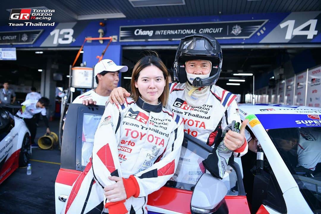 Toyota team thailandさんのインスタグラム写真 - (Toyota team thailandInstagram)「RACE 1 - โพเดียมทุกรุ่น🏆 TGRTT x IDEMITSU SUPER ENDURANCE SOUTHEAST ASIA TROPHY 2023 R.1: IDEMITSU SUPER ENDURANCE 200 🚗#219 Drivers: Suttipong S. / Nattavude C. / Manat K. Car: Corolla Altis GR Sport Nürburgring (2000cc) Class: D2 Race 1: 2nd Overall 🚗#220 Drivers: Grant S. / Nattapong H. / Chen Jian Hong Car: Corolla Altis GR Sport Nürburgring (2000cc) Class: D2 Race 1: 3rd Overall 🚗#323🏆 R.1 Drivers: Na Dol V. / Nattapong H. R.2 Drivers: Na Dol V. / Nattapong H. / Thachanok C. Car: Yaris Turbo e-fuel Class: D3 Race 1: WINNER in Class / 4th Overall 🚗#337 R.1 Drivers: Thachanok C. / Kris V. R.2 Drivers: Thachanok C. / Kris V. / Kentaro C. / Thippawan P. Car: Collora Altis GR Sport e-fuel Class: D3 Race 1: 3rd in Class / 6th Overall 🚗#221 Drivers: Akkarapong A. / Kris V. / Car: Toyota FT86 (2000cc) Class: D2 Race 1: 5th in Class / 8th Overall 🚗#89🏆 R.1 Drivers: Kittiya S. / Thippawan P. R.2 Drivers: Miya T. / Kittiya S. / Thippawan P. Car: Yaris Ativ One Make Race  Class: Lady One Make Race Race 1: WINNER in Class / 27th Overall 🚗#19 Drivers: Suttipong S. / Grant S. / Manat K. / Kentaro C. Car: GR Yaris Class: 4WD Race 1: DNF 🚗#222 Drivers: Kentaro T. /  Naoki K. / Kentaro C. Car: Toyota FT86 (2000cc) Class: D2 Race 1: DNF」9月2日 23時26分 - toyotagazooracingteamthailand