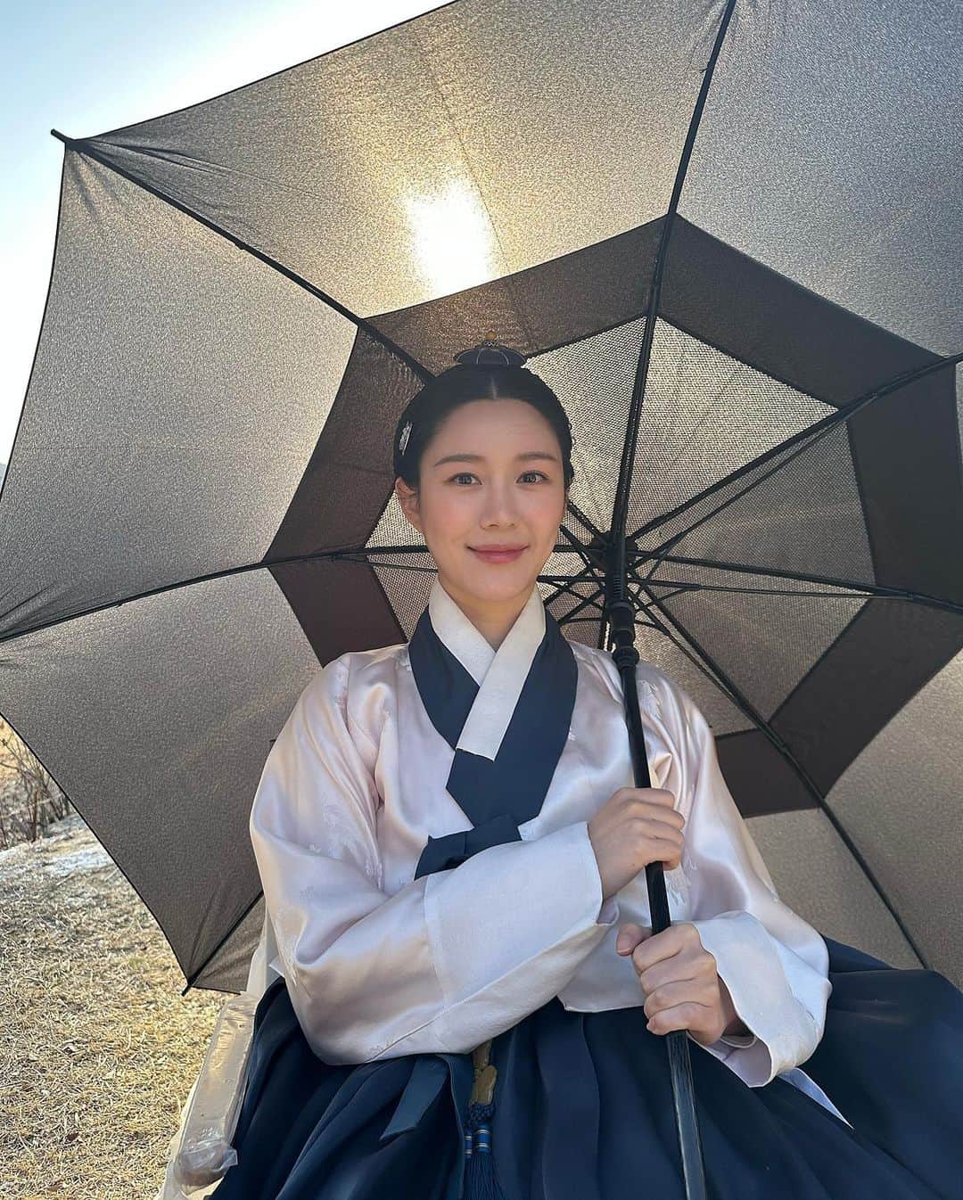 イ・ダインさんのインスタグラム写真 (イ・ダインInstagram)「8개월간 촬영한 시즌1이 끝나니 너무 섭섭하다🫧..😣 고된